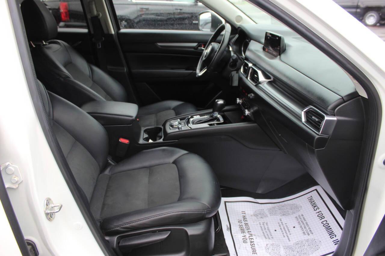 2020 White Mazda CX-5 Touring (JM3KFACM0L0) with an 2.5L L4 DOHC 16V engine, 6A transmission, located at 4301 NW 39th , Oklahoma City, OK, 73112, (405) 949-5600, 35.512135, -97.598671 - NO DRIVERS LICENCE -NO FULL COVERAGE INSURANCE - NO CREDIT CHECK. COME ON OVER TO SUPERSPORTS, TAKE A LOOK AND TEST DRIVE. PLEASE GIVE US A CALL AT (405) 949-5600. NO LICENCIA DE CONDUCIR - NO SEGURO DE COBERTURA TOTAL - NO VERIFICACION DE CREDITO. VISITENOS EN SUPERSPORTS, MIRE NUESTRO - Photo#8