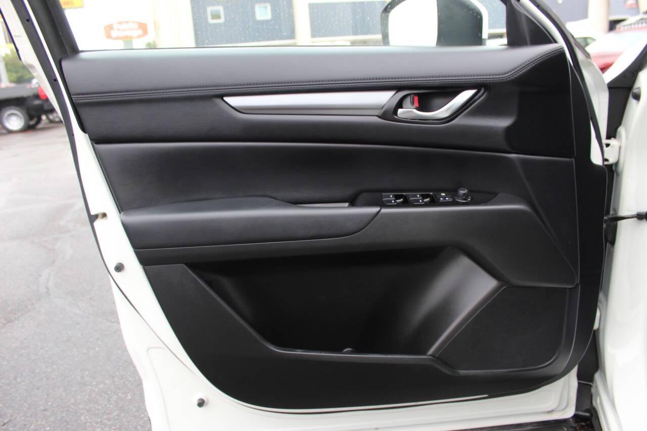 2020 White Mazda CX-5 Touring (JM3KFACM0L0) with an 2.5L L4 DOHC 16V engine, 6A transmission, located at 4301 NW 39th , Oklahoma City, OK, 73112, (405) 949-5600, 35.512135, -97.598671 - NO DRIVERS LICENCE -NO FULL COVERAGE INSURANCE - NO CREDIT CHECK. COME ON OVER TO SUPERSPORTS, TAKE A LOOK AND TEST DRIVE. PLEASE GIVE US A CALL AT (405) 949-5600. NO LICENCIA DE CONDUCIR - NO SEGURO DE COBERTURA TOTAL - NO VERIFICACION DE CREDITO. VISITENOS EN SUPERSPORTS, MIRE NUESTRO - Photo#16