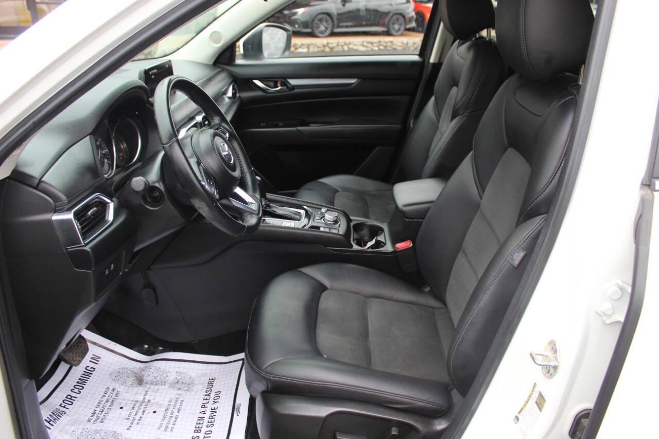 2020 White Mazda CX-5 Touring (JM3KFACM0L0) with an 2.5L L4 DOHC 16V engine, 6A transmission, located at 4301 NW 39th , Oklahoma City, OK, 73112, (405) 949-5600, 35.512135, -97.598671 - NO DRIVERS LICENCE -NO FULL COVERAGE INSURANCE - NO CREDIT CHECK. COME ON OVER TO SUPERSPORTS, TAKE A LOOK AND TEST DRIVE. PLEASE GIVE US A CALL AT (405) 949-5600. NO LICENCIA DE CONDUCIR - NO SEGURO DE COBERTURA TOTAL - NO VERIFICACION DE CREDITO. VISITENOS EN SUPERSPORTS, MIRE NUESTRO - Photo#15