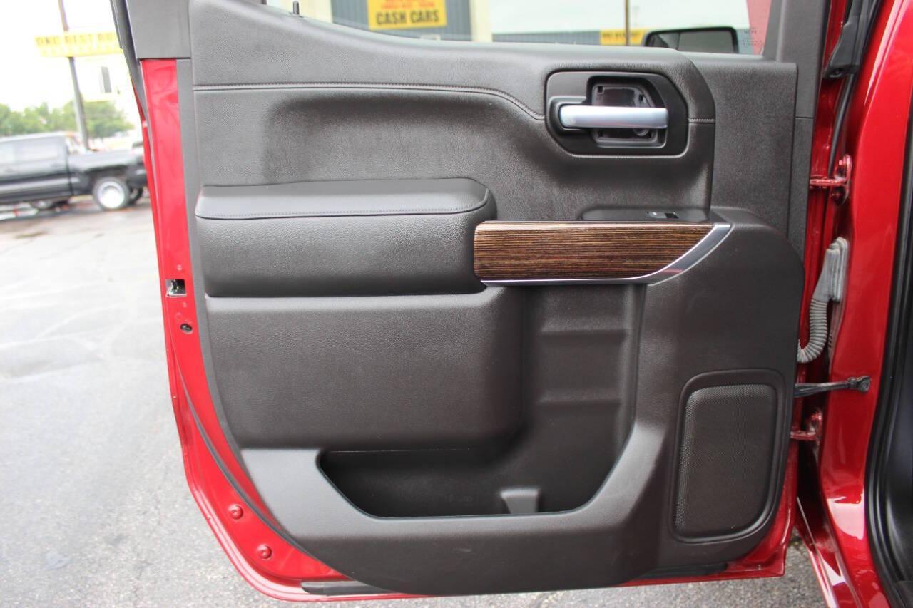 2020 Red GMC Sierra 1500 Elevation Crew Cab 2WD (3GTP8CED4LG) with an 5.3L V8 OHV 16V engine, 6A transmission, located at 4301 NW 39th , Oklahoma City, OK, 73112, (405) 949-5600, 35.512135, -97.598671 - NO DRIVERS LICENCE -NO FULL COVERAGE INSURANCE - NO CREDIT CHECK. COME ON OVER TO SUPERSPORTS, TAKE A LOOK AND TEST DRIVE. PLEASE GIVE US A CALL AT (405) 949-5600. NO LICENCIA DE CONDUCIR - NO SEGURO DE COBERTURA TOTAL - NO VERIFICACION DE CREDITO. VISITENOS EN SUPERSPORTS, MIRE NUESTRO - Photo#10