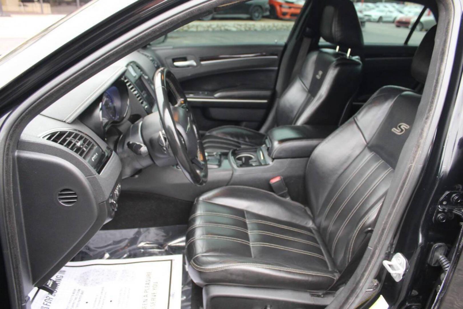 2019 Black Chrysler 300 S V6 RWD (2C3CCABG9KH) with an 3.6L V6 DOHC 24V engine, 8A transmission, located at 4301 NW 39th , Oklahoma City, OK, 73112, (405) 949-5600, 35.512135, -97.598671 - NO DRIVERS LICENCE -NO FULL COVERAGE INSURANCE - NO CREDIT CHECK. COME ON OVER TO SUPERSPORTS, TAKE A LOOK AND TEST DRIVE. PLEASE GIVE US A CALL AT (405) 949-5600. NO LICENCIA DE CONDUCIR - NO SEGURO DE COBERTURA TOTAL - NO VERIFICACION DE CREDITO. VISITENOS EN SUPERSPORTS, MIRE NUESTRO - Photo#15