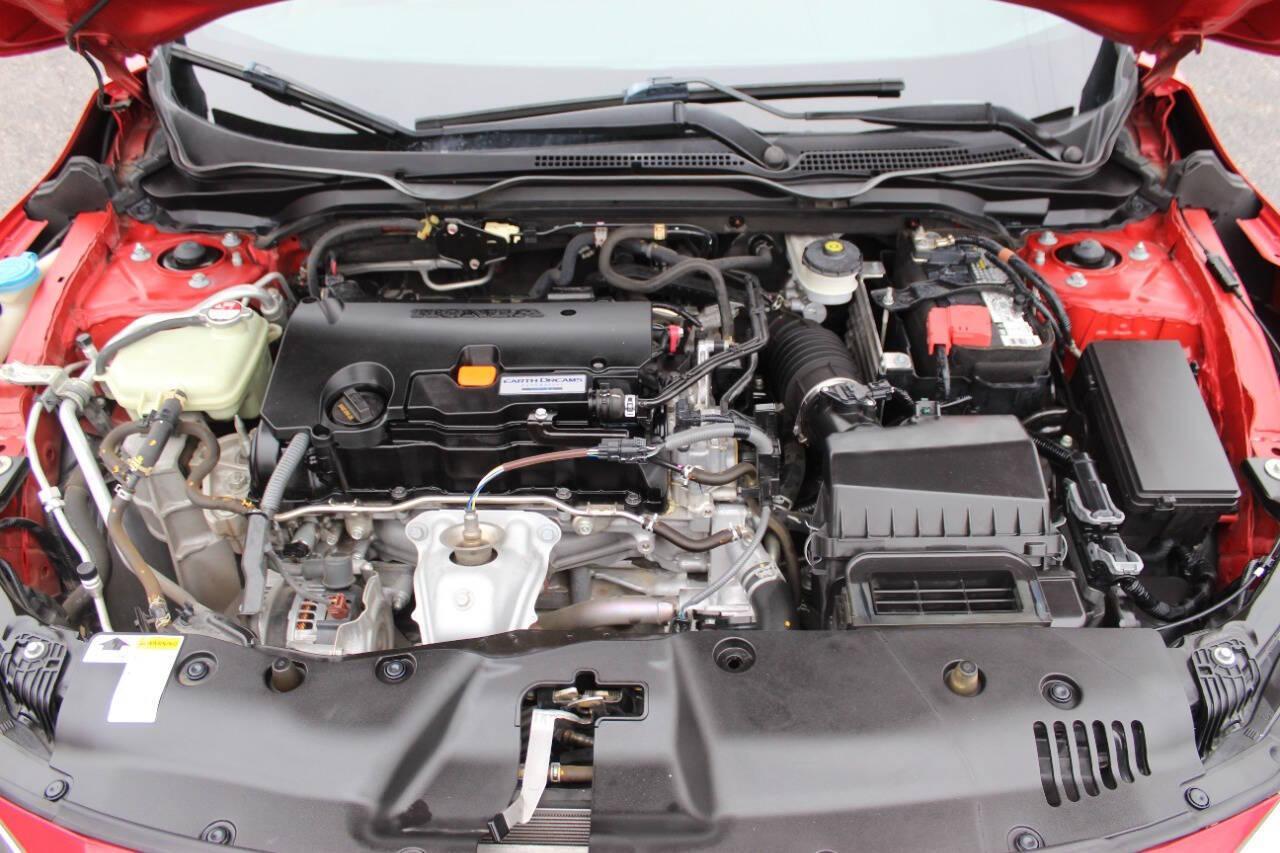 2016 Red Honda Civic LX-P Coupe CVT (2HGFC4B02GH) with an 2.0L L4 DOHC 16V engine, CVT transmission, located at 4301 NW 39th , Oklahoma City, OK, 73112, (405) 949-5600, 35.512135, -97.598671 - NO DRIVERS LICENCE -NO FULL COVERAGE INSURANCE - NO CREDIT CHECK. COME ON OVER TO SUPERSPORTS, TAKE A LOOK AND TEST DRIVE. PLEASE GIVE US A CALL AT (405) 949-5600. NO LICENCIA DE CONDUCIR - NO SEGURO DE COBERTURA TOTAL - NO VERIFICACION DE CREDITO. VISITENOS EN SUPERSPORTS, MIRE NUESTRO - Photo#7