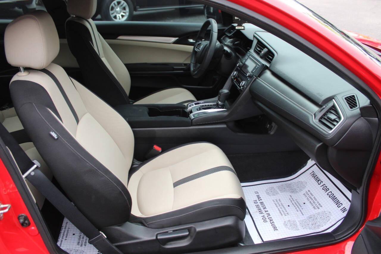 2016 Red Honda Civic LX-P Coupe CVT (2HGFC4B02GH) with an 2.0L L4 DOHC 16V engine, CVT transmission, located at 4301 NW 39th , Oklahoma City, OK, 73112, (405) 949-5600, 35.512135, -97.598671 - NO DRIVERS LICENCE -NO FULL COVERAGE INSURANCE - NO CREDIT CHECK. COME ON OVER TO SUPERSPORTS, TAKE A LOOK AND TEST DRIVE. PLEASE GIVE US A CALL AT (405) 949-5600. NO LICENCIA DE CONDUCIR - NO SEGURO DE COBERTURA TOTAL - NO VERIFICACION DE CREDITO. VISITENOS EN SUPERSPORTS, MIRE NUESTRO - Photo#8