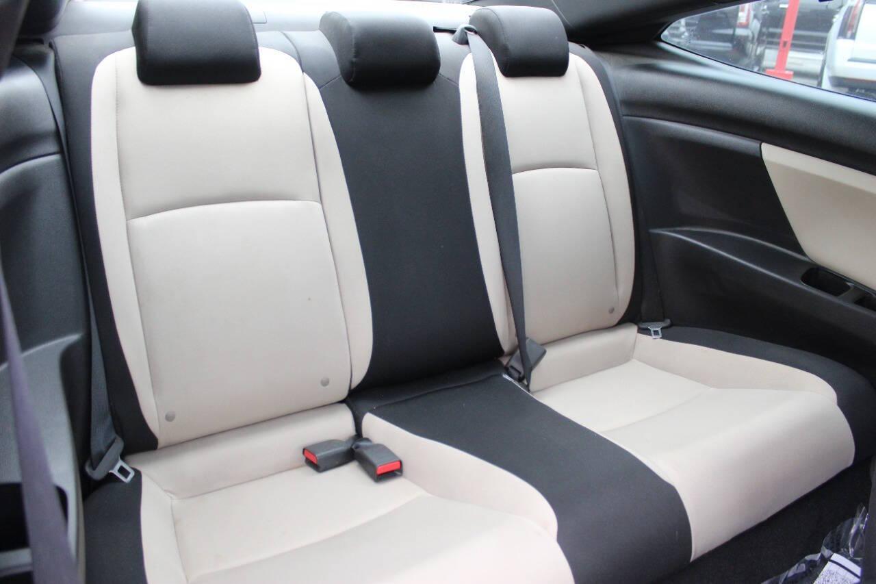 2016 Red Honda Civic LX-P Coupe CVT (2HGFC4B02GH) with an 2.0L L4 DOHC 16V engine, CVT transmission, located at 4301 NW 39th , Oklahoma City, OK, 73112, (405) 949-5600, 35.512135, -97.598671 - NO DRIVERS LICENCE -NO FULL COVERAGE INSURANCE - NO CREDIT CHECK. COME ON OVER TO SUPERSPORTS, TAKE A LOOK AND TEST DRIVE. PLEASE GIVE US A CALL AT (405) 949-5600. NO LICENCIA DE CONDUCIR - NO SEGURO DE COBERTURA TOTAL - NO VERIFICACION DE CREDITO. VISITENOS EN SUPERSPORTS, MIRE NUESTRO - Photo#10