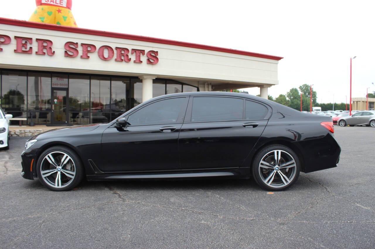 2019 Black BMW 7-Series 750i (WBA7F0C59KG) with an 4.8L V8 DOHC 32V engine, 8A transmission, located at 4301 NW 39th , Oklahoma City, OK, 73112, (405) 949-5600, 35.512135, -97.598671 - NO DRIVERS LICENCE NO-FULL COVERAGE INSURANCE-NO CREDIT CHECK. COME ON OVER TO SUPERSPORTS AND TAKE A LOOK AND TEST DRIVE. PLEASE GIVE US A CALL AT (405) 949-5600. NO LICENSIA DE MANEJAR- NO SEGURO DE COBERTURA TOTAL- NO VERIFICACCION DE CREDITO. POR FAVOR VENGAN A SUPERSPORTS, ECHE UN - Photo#5