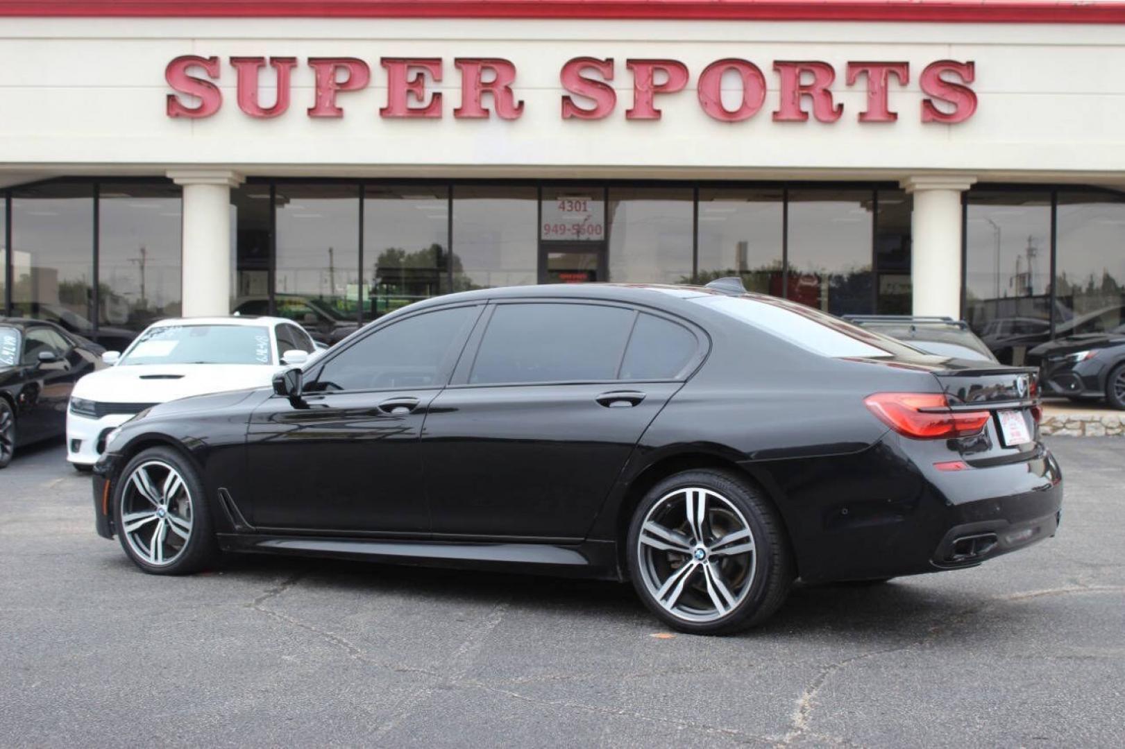 2019 Black BMW 7 Series 750i (WBA7F0C59KG) with an 4.4L V8 Twin Turbocharger 4.4L V8 engine, Automatic 8-Speed transmission, located at 4301 NW 39th , Oklahoma City, OK, 73112, (405) 949-5600, 35.512135, -97.598671- Photo#4
