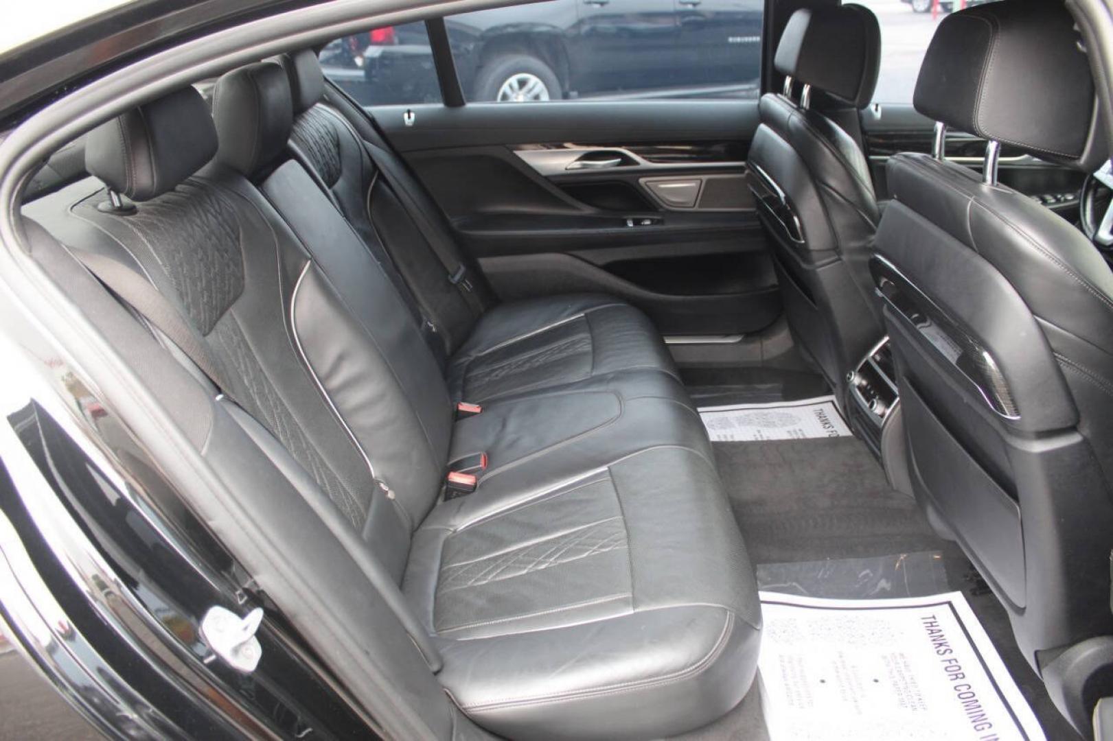 2019 Black BMW 7 Series 750i (WBA7F0C59KG) with an 4.4L V8 Twin Turbocharger 4.4L V8 engine, Automatic 8-Speed transmission, located at 4301 NW 39th , Oklahoma City, OK, 73112, (405) 949-5600, 35.512135, -97.598671- Photo#9