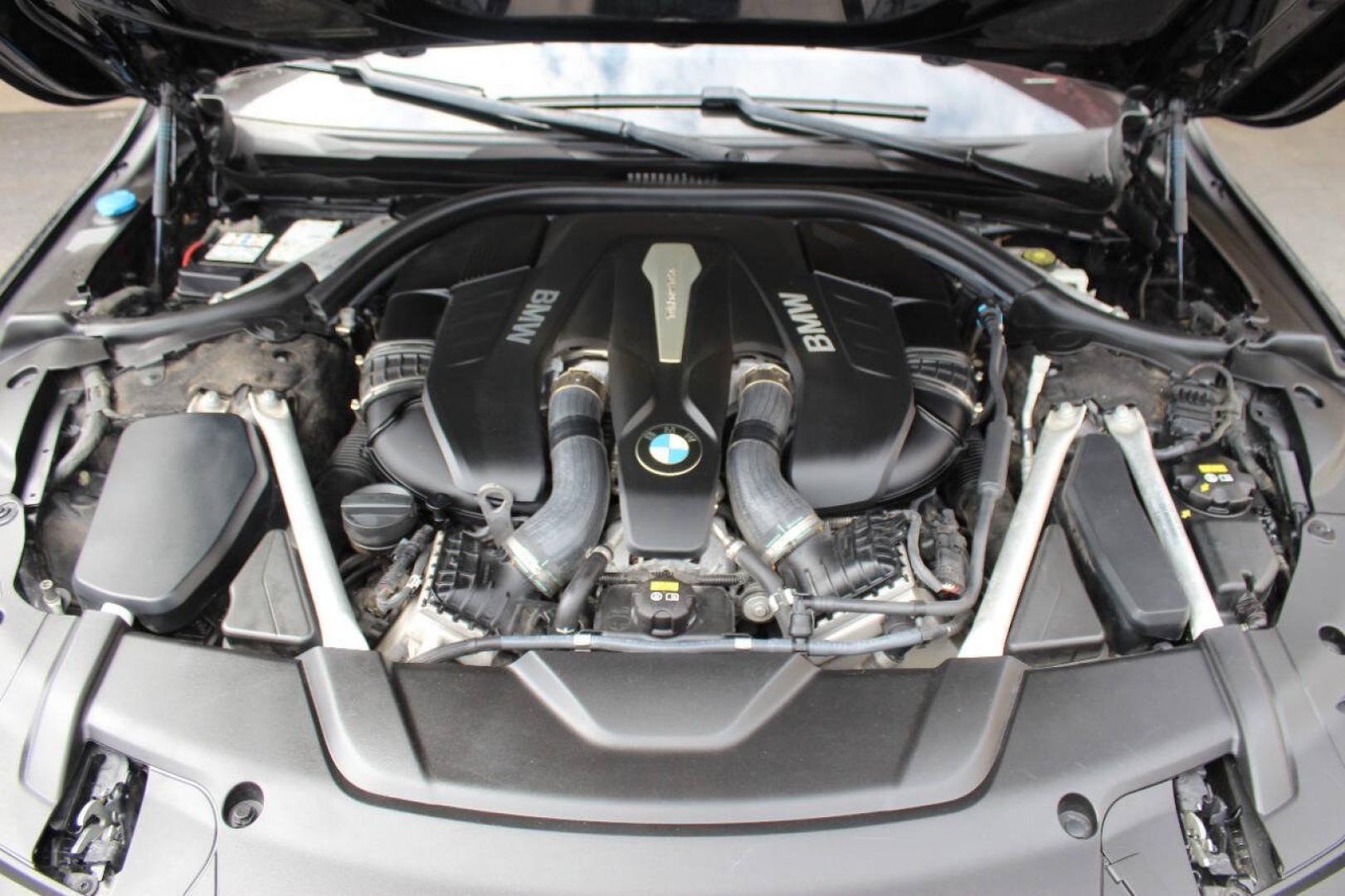 2019 Black BMW 7 Series 750i (WBA7F0C59KG) with an 4.4L V8 Twin Turbocharger 4.4L V8 engine, Automatic 8-Speed transmission, located at 4301 NW 39th , Oklahoma City, OK, 73112, (405) 949-5600, 35.512135, -97.598671- Photo#6
