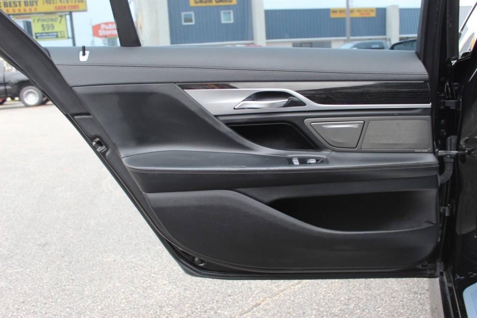 2019 Black BMW 7 Series 750i (WBA7F0C59KG) with an 4.4L V8 Twin Turbocharger 4.4L V8 engine, Automatic 8-Speed transmission, located at 4301 NW 39th , Oklahoma City, OK, 73112, (405) 949-5600, 35.512135, -97.598671- Photo#13