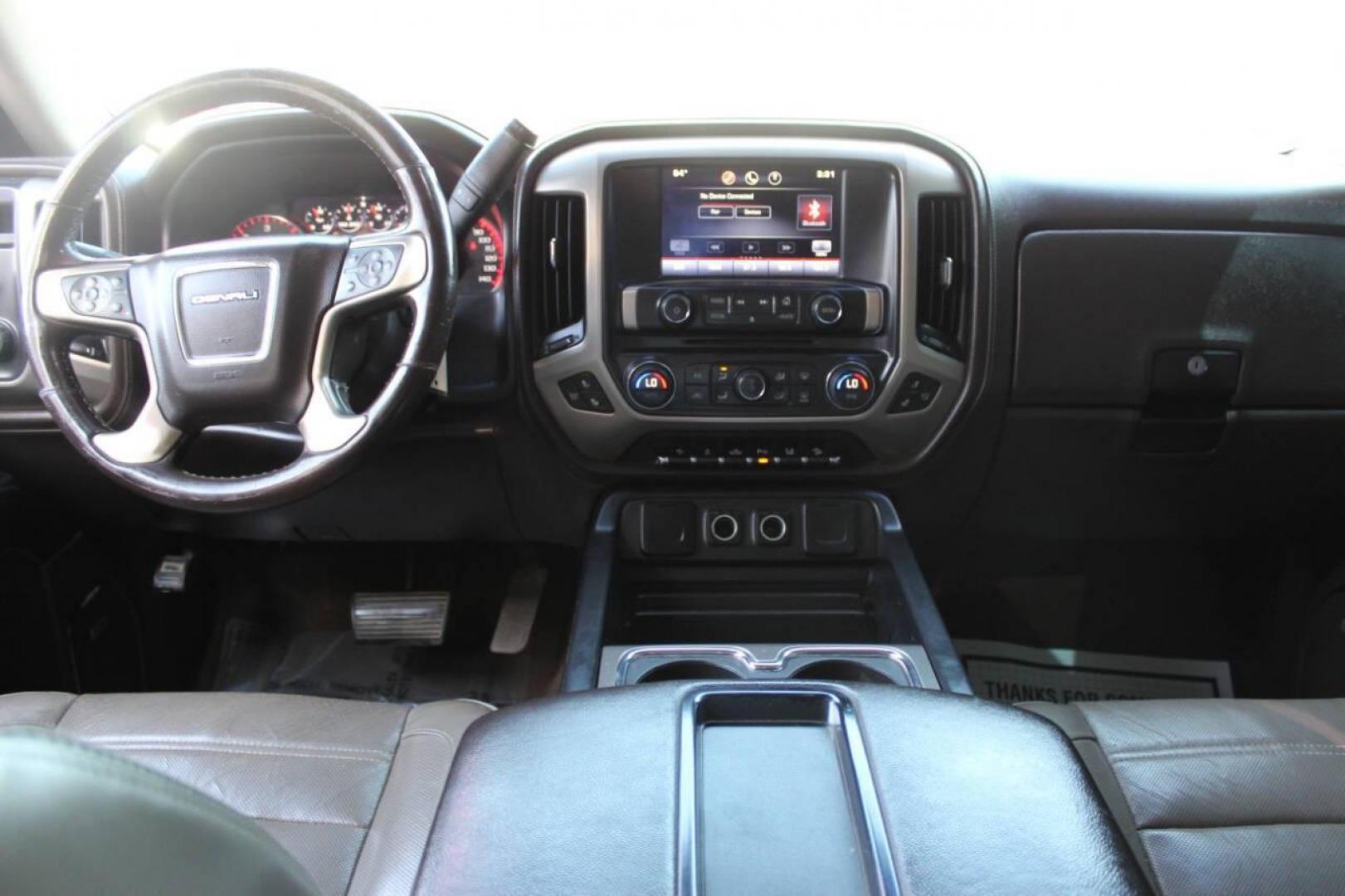 2015 White GMC Sierra 1500 Denali Crew Cab Short Box 4WD (3GTU2WECXFG) with an 5.3L V8 OHV 16V engine, 6-Speed Automatic transmission, located at 4301 NW 39th , Oklahoma City, OK, 73112, (405) 949-5600, 35.512135, -97.598671 - NO DRIVERS LICENCE -NO FULL COVERAGE INSURANCE - NO CREDIT CHECK. COME ON OVER TO SUPERSPORTS, TAKE A LOOK AND TEST DRIVE. PLEASE GIVE US A CALL AT (405) 949-5600. NO LICENCIA DE CONDUCIR - NO SEGURO DE COBERTURA TOTAL - NO VERIFICACION DE CREDITO. VISITENOS EN SUPERSPORTS, MIRE NUESTRO - Photo#17