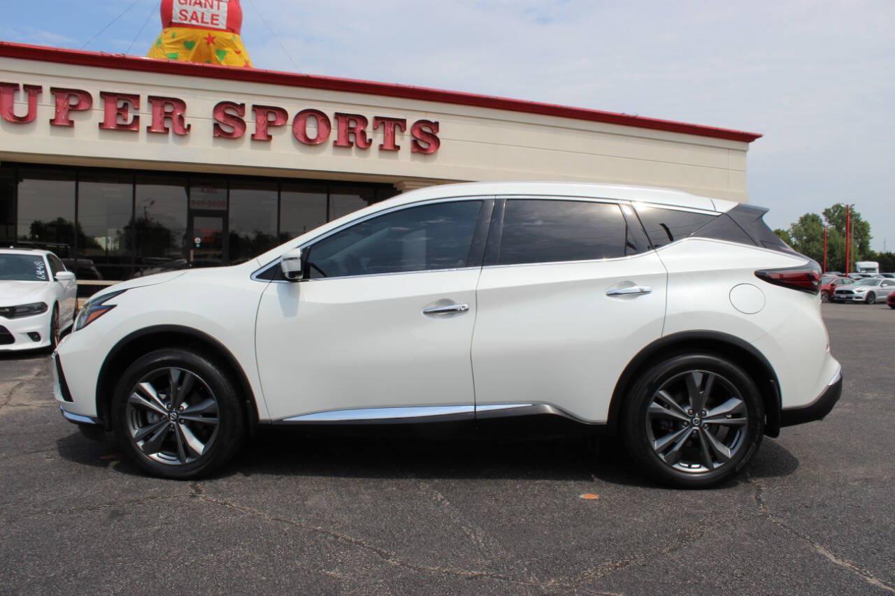 2020 White Nissan Murano Platinum AWD (5N1AZ2DS6LN) with an 3.5L V6 3.5L V6 engine, CVT 7-Speed transmission, located at 4301 NW 39th , Oklahoma City, OK, 73112, (405) 949-5600, 35.512135, -97.598671 - Hablamos espaol. SPEND SMART --- BUY FROM SUPER SPORTS. ALL PRICES, DOWN PAYMENTS, PAYMENTS, AND FINANCE TERMS ARE NEGOTIABLE AT THE TIME OF APPROVAL. WE WILL WORK WITH YOU TO FIT YOUR BUDGET. WE WILL EVEN LOWER AND ADJUST THE NUMBERS TO HELP MAKE THE VEHICLE MORE AFFORDABLE FOR YOU.- Photo#5