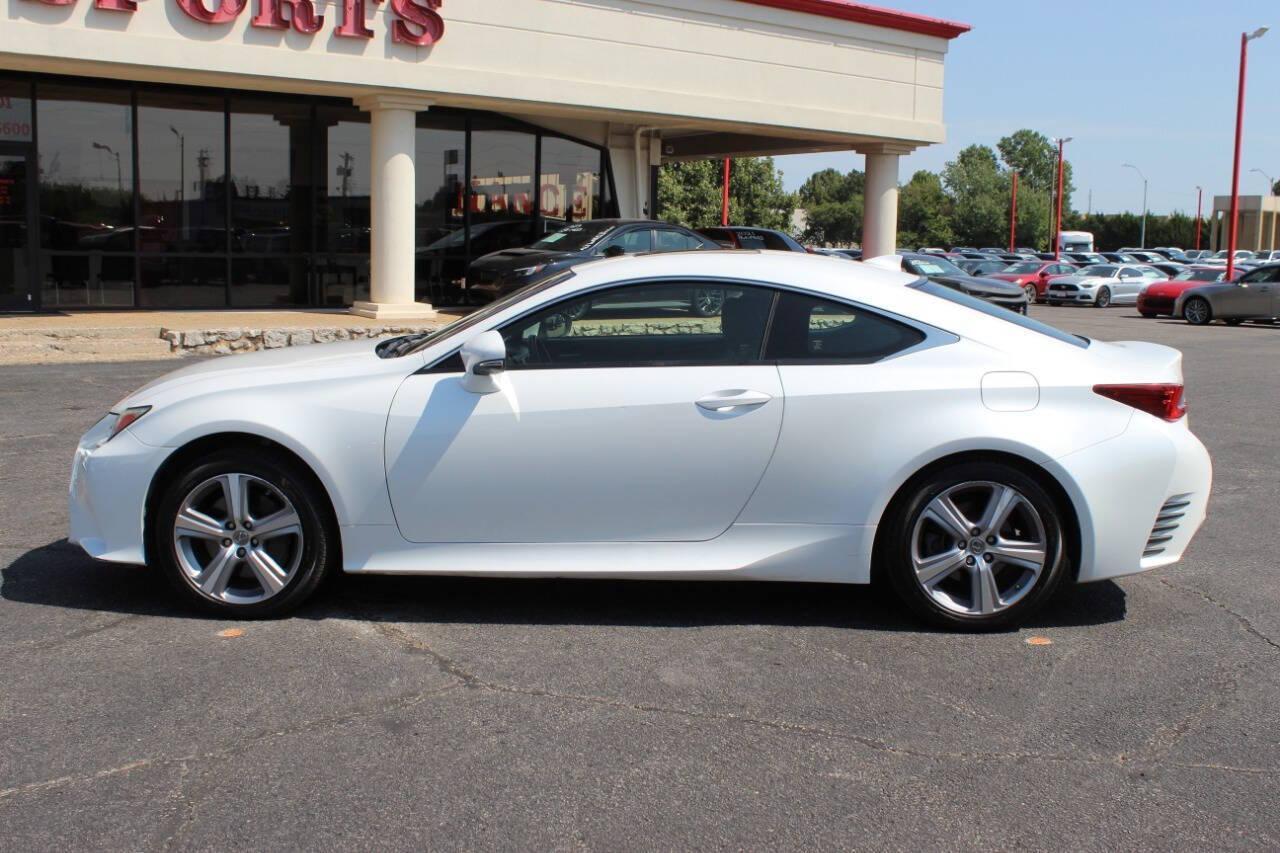 2015 White Lexus RC 350 AWD (JTHSE5BC6F5) with an 3.5L V6 DOHC 24V engine, 6-Speed Automatic transmission, located at 4301 NW 39th , Oklahoma City, OK, 73112, (405) 949-5600, 35.512135, -97.598671 - NO DRIVERS LICENCE -NO FULL COVERAGE INSURANCE - NO CREDIT CHECK. COME ON OVER TO SUPERSPORTS, TAKE A LOOK AND TEST DRIVE. PLEASE GIVE US A CALL AT (405) 949-5600. NO LICENCIA DE CONDUCIR - NO SEGURO DE COBERTURA TOTAL - NO VERIFICACION DE CREDITO. VISITENOS EN SUPERSPORTS, MIRE NUESTRO - Photo#5
