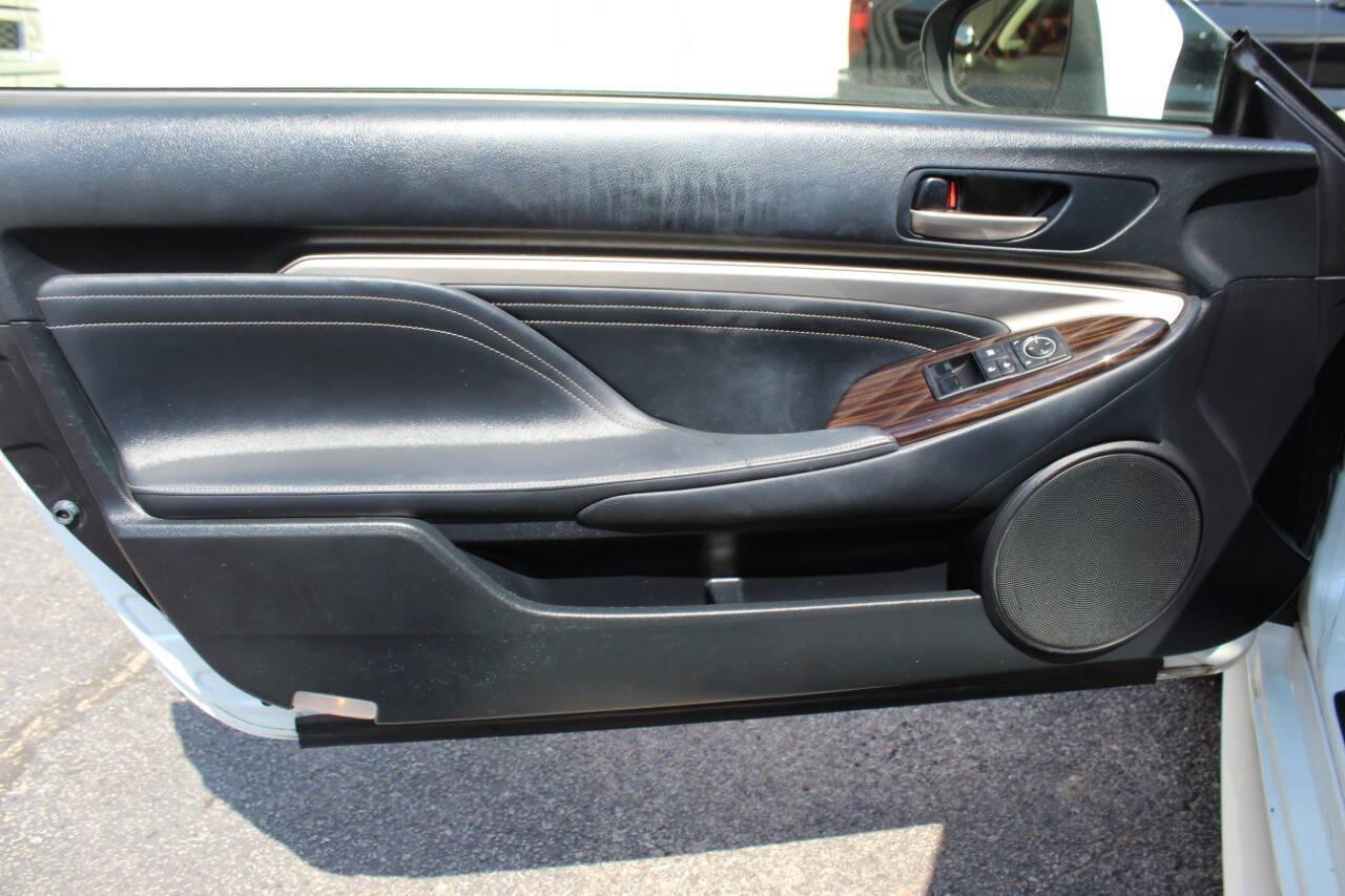 2015 White Lexus RC 350 AWD (JTHSE5BC6F5) with an 3.5L V6 DOHC 24V engine, 6-Speed Automatic transmission, located at 4301 NW 39th , Oklahoma City, OK, 73112, (405) 949-5600, 35.512135, -97.598671 - NO DRIVERS LICENCE -NO FULL COVERAGE INSURANCE - NO CREDIT CHECK. COME ON OVER TO SUPERSPORTS, TAKE A LOOK AND TEST DRIVE. PLEASE GIVE US A CALL AT (405) 949-5600. NO LICENCIA DE CONDUCIR - NO SEGURO DE COBERTURA TOTAL - NO VERIFICACION DE CREDITO. VISITENOS EN SUPERSPORTS, MIRE NUESTRO - Photo#14