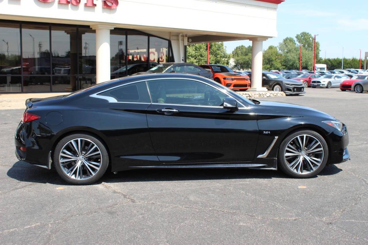 2018 Black Infiniti Q60 3.0t Sport (JN1EV7EK2JM) with an 3.0L V6 DOHC 24V TURBO engine, 7A transmission, located at 4301 NW 39th , Oklahoma City, OK, 73112, (405) 949-5600, 35.512135, -97.598671 - NO DRIVERS LICENCE -NO FULL COVERAGE INSURANCE - NO CREDIT CHECK. COME ON OVER TO SUPERSPORTS, TAKE A LOOK AND TEST DRIVE. PLEASE GIVE US A CALL AT (405) 949-5600. NO LICENCIA DE CONDUCIR - NO SEGURO DE COBERTURA TOTAL - NO VERIFICACION DE CREDITO. VISITENOS EN SUPERSPORTS, MIRE NUESTRO - Photo#2