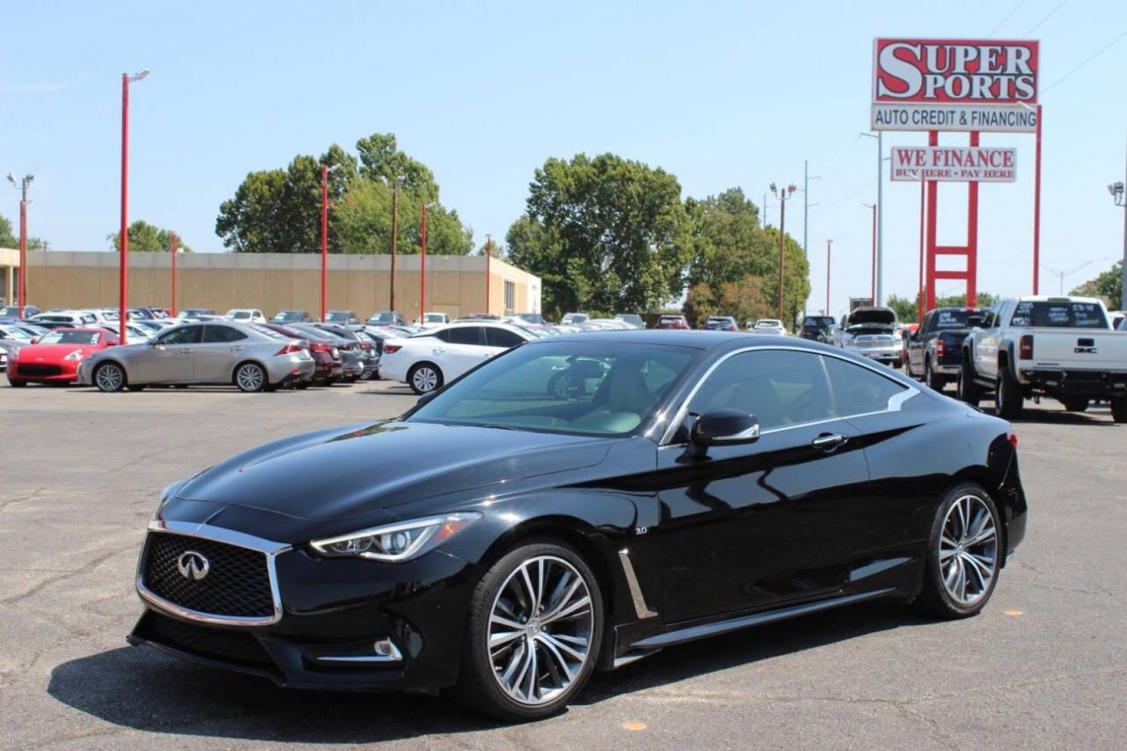 2018 Black Infiniti Q60 3.0t Sport (JN1EV7EK2JM) with an 3.0L V6 DOHC 24V TURBO engine, 7A transmission, located at 4301 NW 39th , Oklahoma City, OK, 73112, (405) 949-5600, 35.512135, -97.598671 - NO DRIVERS LICENCE -NO FULL COVERAGE INSURANCE - NO CREDIT CHECK. COME ON OVER TO SUPERSPORTS, TAKE A LOOK AND TEST DRIVE. PLEASE GIVE US A CALL AT (405) 949-5600. NO LICENCIA DE CONDUCIR - NO SEGURO DE COBERTURA TOTAL - NO VERIFICACION DE CREDITO. VISITENOS EN SUPERSPORTS, MIRE NUESTRO - Photo#6
