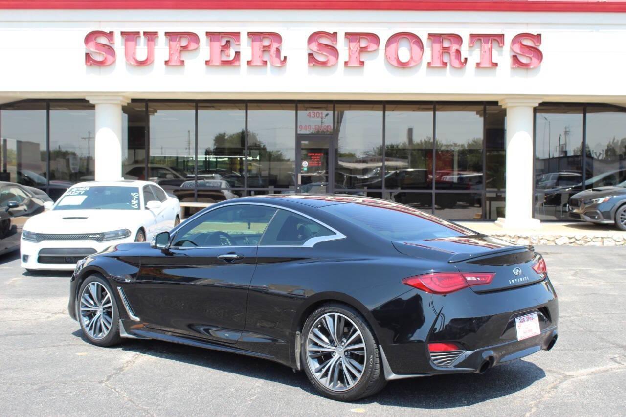 2018 Black Infiniti Q60 3.0t Sport (JN1EV7EK2JM) with an 3.0L V6 DOHC 24V TURBO engine, 7A transmission, located at 4301 NW 39th , Oklahoma City, OK, 73112, (405) 949-5600, 35.512135, -97.598671 - NO DRIVERS LICENCE -NO FULL COVERAGE INSURANCE - NO CREDIT CHECK. COME ON OVER TO SUPERSPORTS, TAKE A LOOK AND TEST DRIVE. PLEASE GIVE US A CALL AT (405) 949-5600. NO LICENCIA DE CONDUCIR - NO SEGURO DE COBERTURA TOTAL - NO VERIFICACION DE CREDITO. VISITENOS EN SUPERSPORTS, MIRE NUESTRO - Photo#4