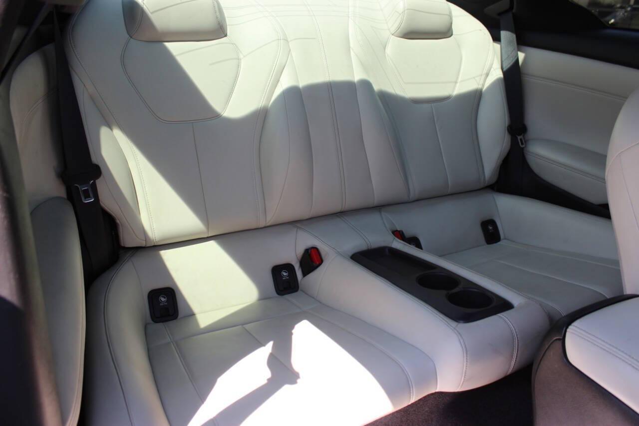 2018 Black Infiniti Q60 3.0t Sport (JN1EV7EK2JM) with an 3.0L V6 DOHC 24V TURBO engine, 7A transmission, located at 4301 NW 39th , Oklahoma City, OK, 73112, (405) 949-5600, 35.512135, -97.598671 - NO DRIVERS LICENCE -NO FULL COVERAGE INSURANCE - NO CREDIT CHECK. COME ON OVER TO SUPERSPORTS, TAKE A LOOK AND TEST DRIVE. PLEASE GIVE US A CALL AT (405) 949-5600. NO LICENCIA DE CONDUCIR - NO SEGURO DE COBERTURA TOTAL - NO VERIFICACION DE CREDITO. VISITENOS EN SUPERSPORTS, MIRE NUESTRO - Photo#10