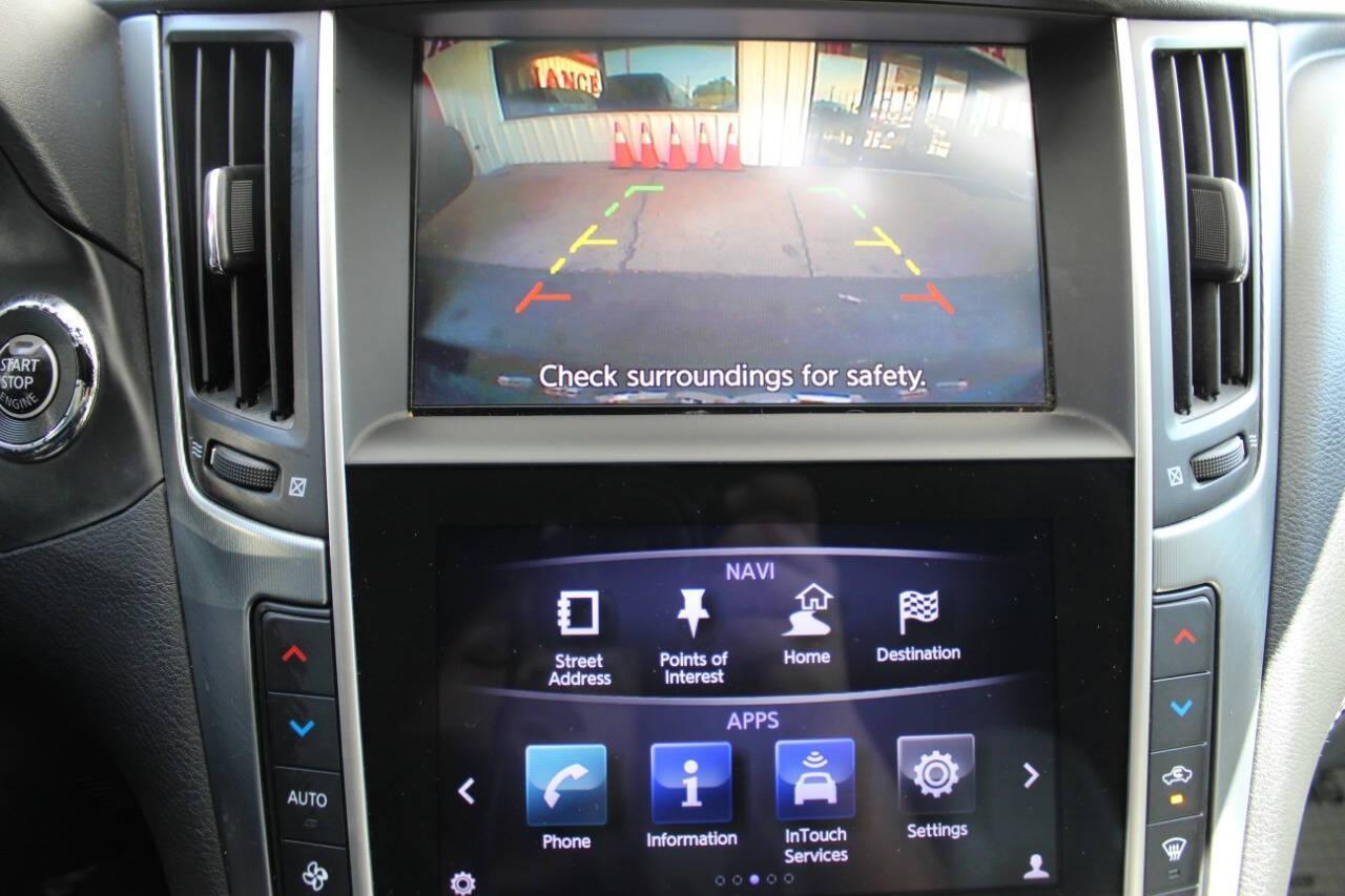 2018 Black Infiniti Q60 3.0t Sport (JN1EV7EK2JM) with an 3.0L V6 DOHC 24V TURBO engine, 7A transmission, located at 4301 NW 39th , Oklahoma City, OK, 73112, (405) 949-5600, 35.512135, -97.598671 - NO DRIVERS LICENCE -NO FULL COVERAGE INSURANCE - NO CREDIT CHECK. COME ON OVER TO SUPERSPORTS, TAKE A LOOK AND TEST DRIVE. PLEASE GIVE US A CALL AT (405) 949-5600. NO LICENCIA DE CONDUCIR - NO SEGURO DE COBERTURA TOTAL - NO VERIFICACION DE CREDITO. VISITENOS EN SUPERSPORTS, MIRE NUESTRO - Photo#17