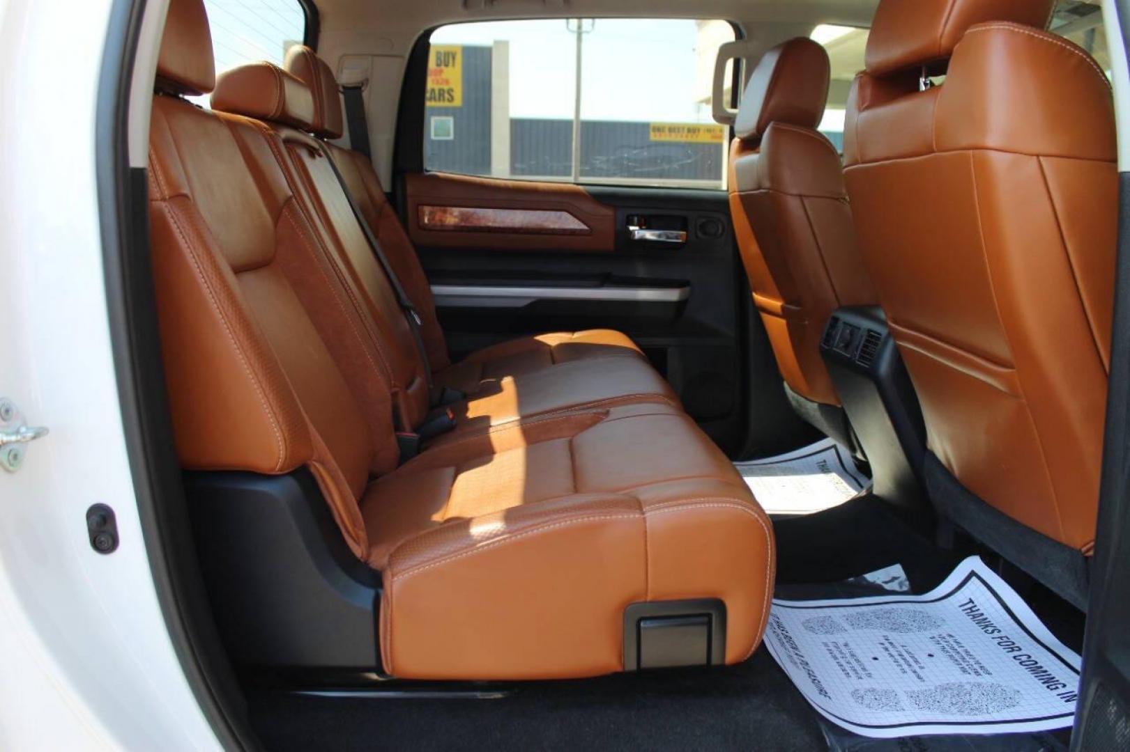 2018 White Toyota Tundra Platinum CrewMax 5.7L FFV 4WD (5TFAW5F12JX) with an 5.7L V8 DOHC 32V engine, 6A transmission, located at 4301 NW 39th , Oklahoma City, OK, 73112, (405) 949-5600, 35.512135, -97.598671 - Photo#10