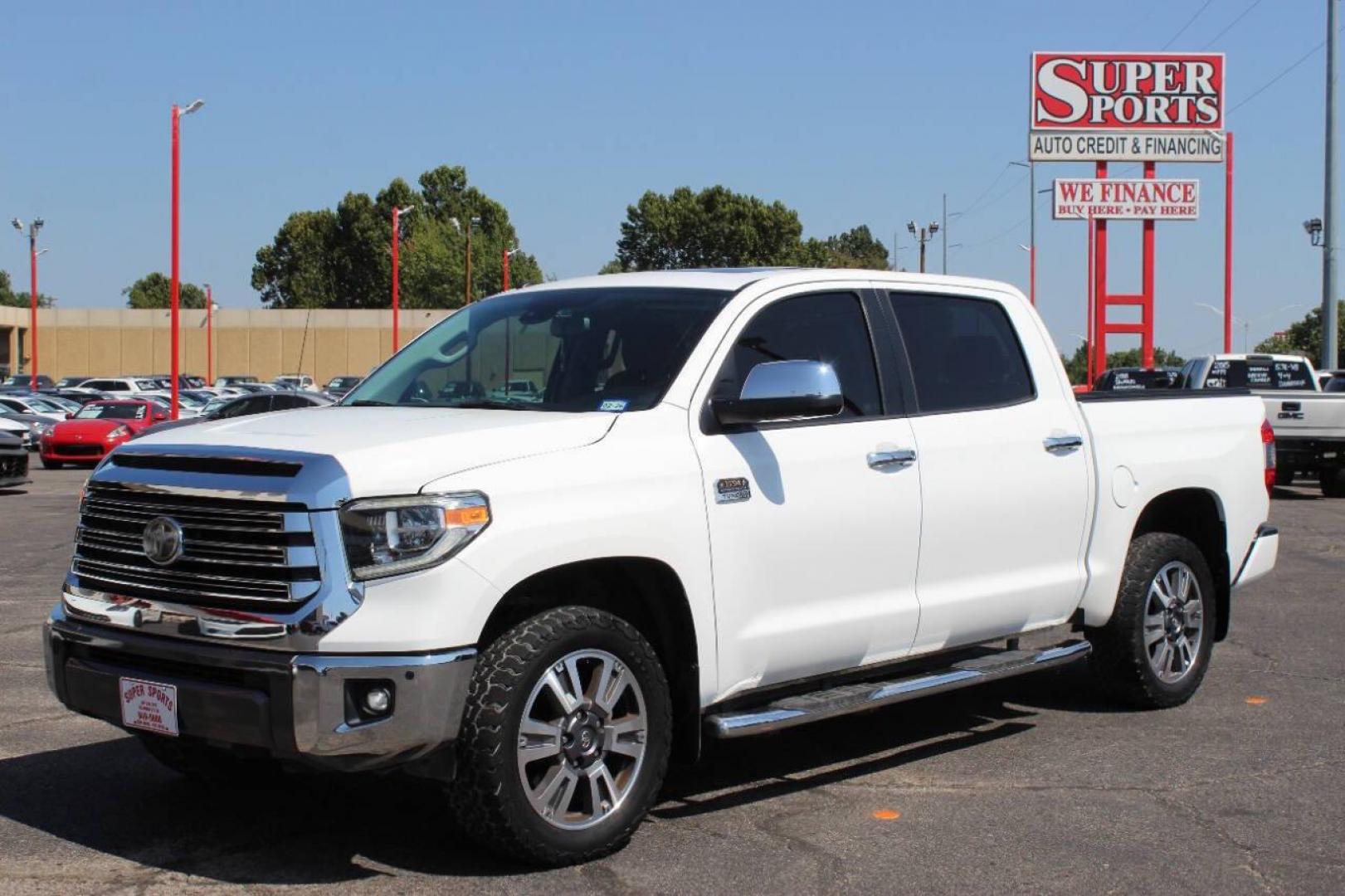 2018 White Toyota Tundra Platinum CrewMax 5.7L FFV 4WD (5TFAW5F12JX) with an 5.7L V8 DOHC 32V engine, 6A transmission, located at 4301 NW 39th , Oklahoma City, OK, 73112, (405) 949-5600, 35.512135, -97.598671 - NO DRIVERS LICENCE -NO FULL COVERAGE INSURANCE - NO CREDIT CHECK. COME ON OVER TO SUPERSPORTS, TAKE A LOOK AND TEST DRIVE. PLEASE GIVE US A CALL AT (405) 949-5600. NO LICENCIA DE CONDUCIR - NO SEGURO DE COBERTURA TOTAL - NO VERIFICACION DE CREDITO. VISITENOS EN SUPERSPORTS, MIRE NUESTRO - Photo#6