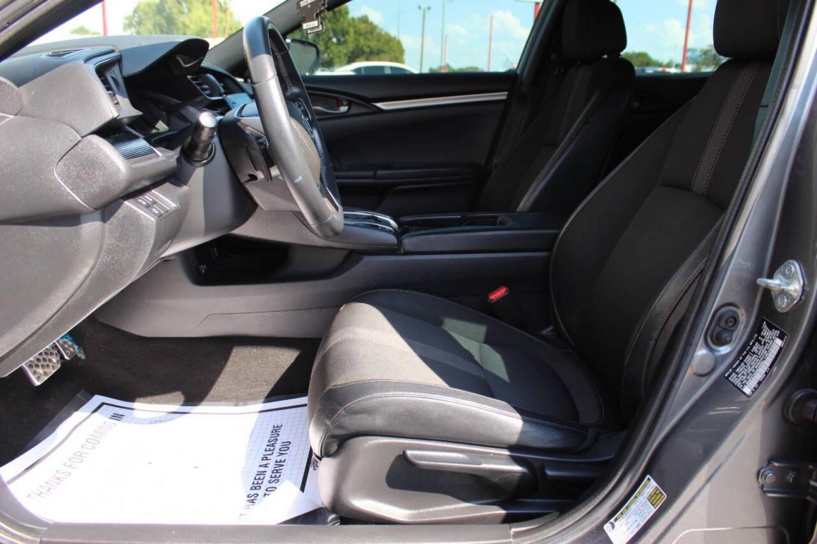 2021 Gray Honda Civic Sport Hatchback CVT (SHHFK7H41MU) with an 2.0L L4 DOHC 16V TURBO engine, CVT transmission, located at 4301 NW 39th , Oklahoma City, OK, 73112, (405) 949-5600, 35.512135, -97.598671 - NO DRIVERS LICENCE NO-FULL COVERAGE INSURANCE-NO CREDIT CHECK. COME ON OVER TO SUPERSPORTS AND TAKE A LOOK AND TEST DRIVE. PLEASE GIVE US A CALL AT (405) 949-5600. NO LICENSIA DE MANEJAR- NO SEGURO DE COBERTURA TOTAL- NO VERIFICACCION DE CREDITO. POR FAVOR VENGAN A SUPERSPORTS, ECHE UN - Photo#15