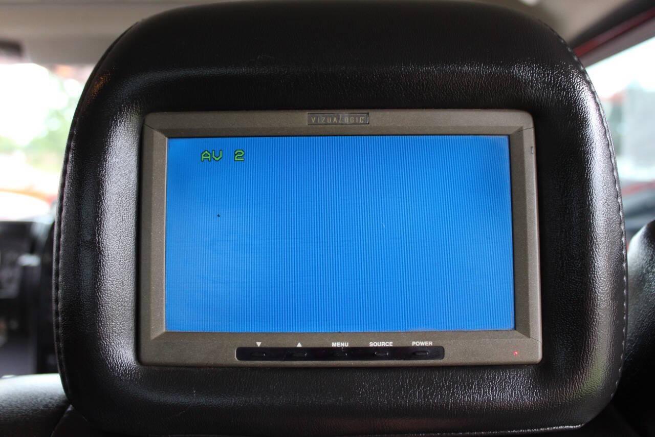 2005 Red Hummer H2 SUT (5GRGN22U05H) with an 6.0L V8 OHV 16V engine, 4-Speed Automatic Overdrive transmission, located at 4301 NW 39th , Oklahoma City, OK, 73112, (405) 949-5600, 35.512135, -97.598671 - NO DRIVERS LICENCE NO-FULL COVERAGE INSURANCE-NO CREDIT CHECK. COME ON OVER TO SUPERSPORTS AND TAKE A LOOK AND TEST DRIVE. PLEASE GIVE US A CALL AT (405) 949-5600. NO LICENSIA DE MANEJAR- NO SEGURO DE COBERTURA TOTAL- NO VERIFICACCION DE CREDITO. POR FAVOR VENGAN A SUPERSPORTS, ECHE UN - Photo#20