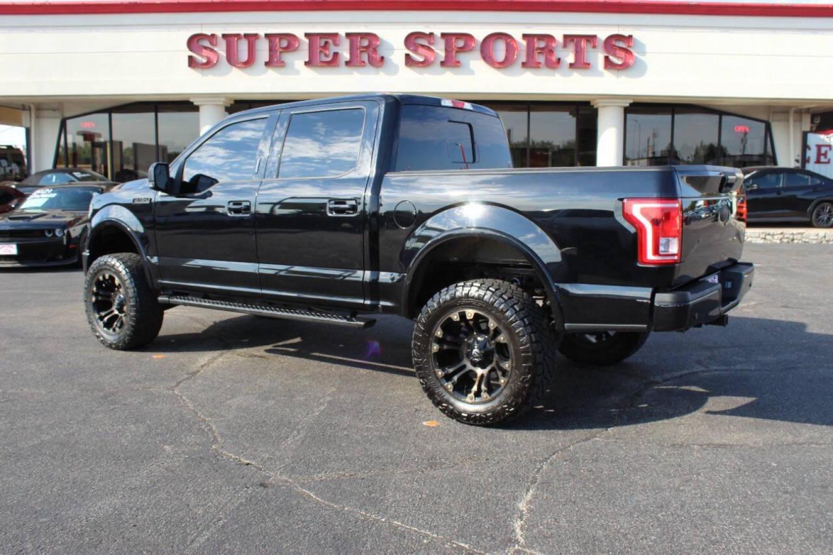 2016 Black Ford F-150 XLT SuperCrew 6.5-ft. Bed 4WD (1FTEW1EF3GK) with an 5.0L V8 engine, 6A transmission, located at 4301 NW 39th , Oklahoma City, OK, 73112, (405) 949-5600, 35.512135, -97.598671 - Photo#4