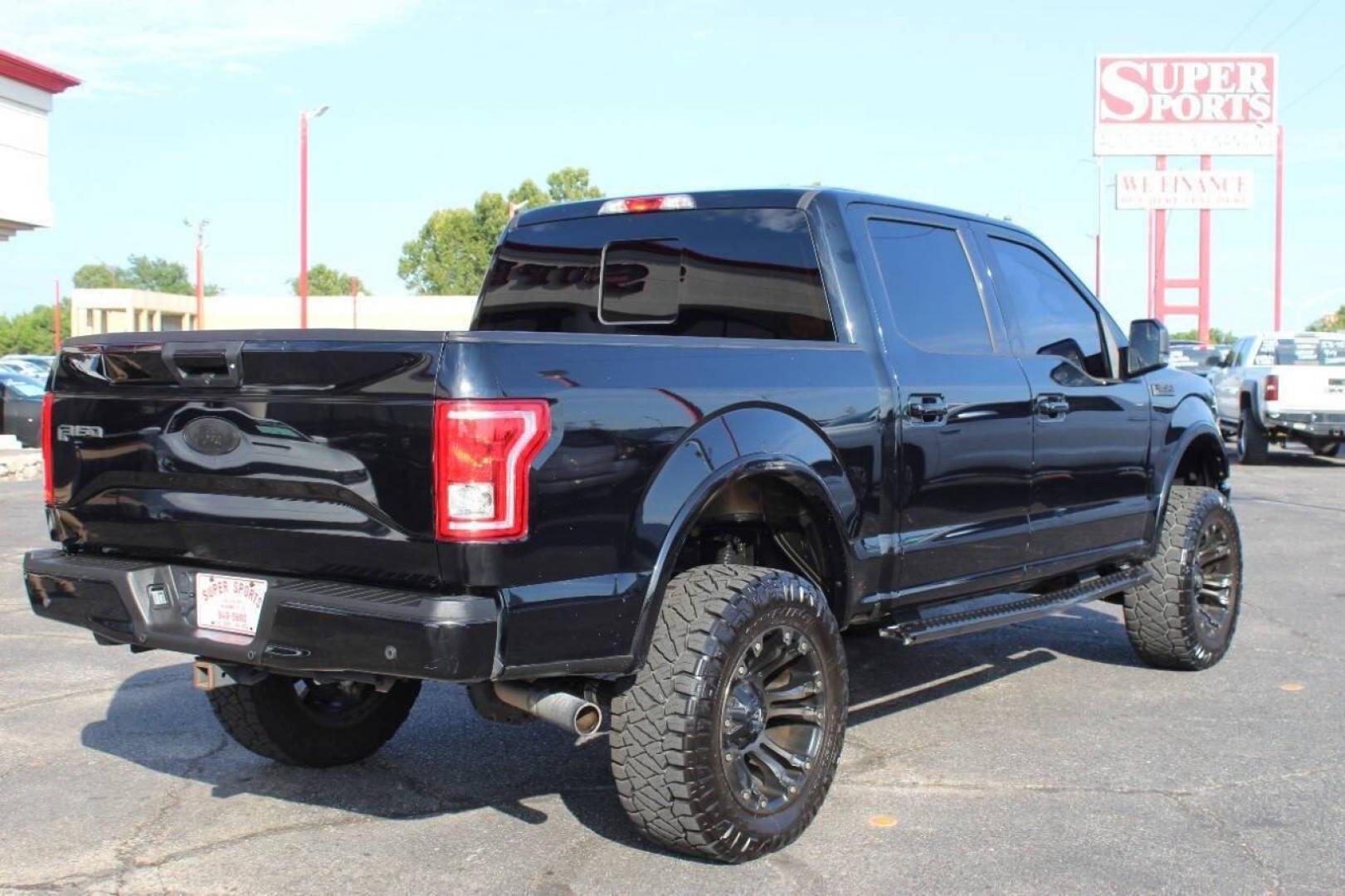 2016 Black Ford F-150 XLT SuperCrew 6.5-ft. Bed 4WD (1FTEW1EF3GK) with an 5.0L V8 engine, 6A transmission, located at 4301 NW 39th , Oklahoma City, OK, 73112, (405) 949-5600, 35.512135, -97.598671 - Photo#3