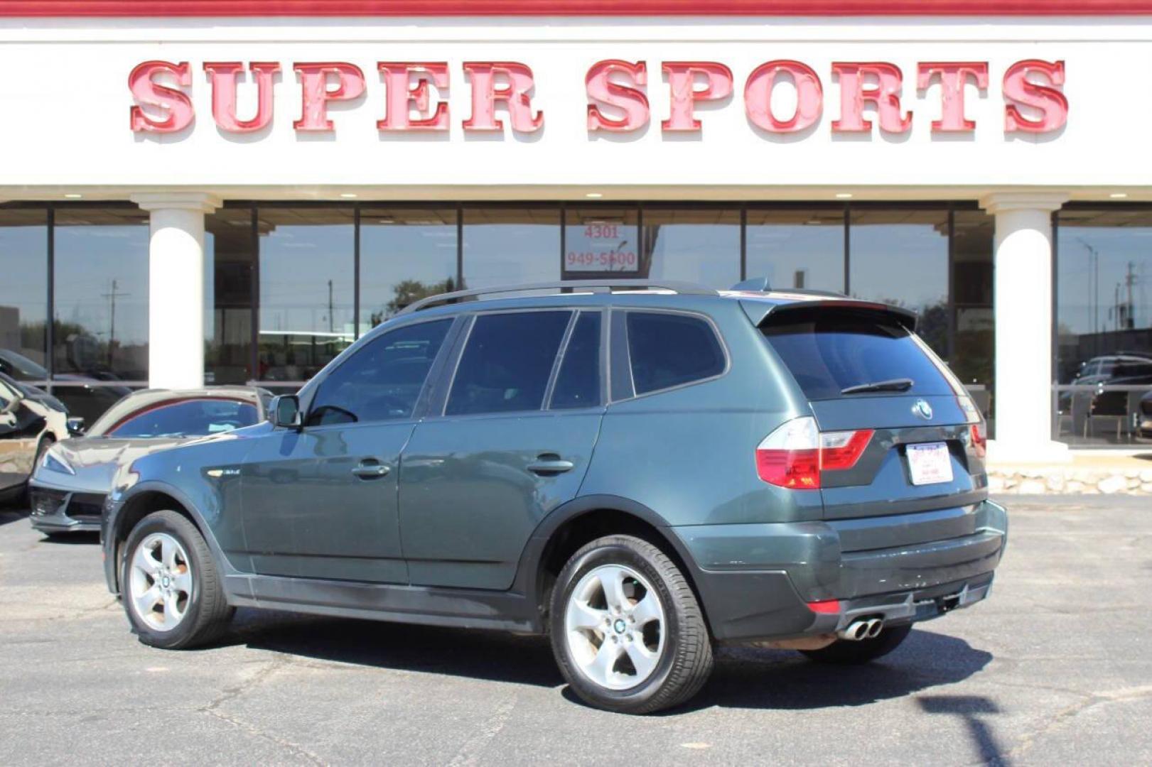 2008 Green BMW X3 3.0si (WBXPC93418W) with an 3.0L L6 DOHC 24V engine, Automatic 6-Speed transmission, located at 4301 NW 39th , Oklahoma City, OK, 73112, (405) 949-5600, 35.512135, -97.598671 - NO DRIVERS LICENCE -NO FULL COVERAGE INSURANCE - NO CREDIT CHECK. COME ON OVER TO SUPERSPORTS, TAKE A LOOK AND TEST DRIVE. PLEASE GIVE US A CALL AT (405) 949-5600. NO LICENCIA DE CONDUCIR - NO SEGURO DE COBERTURA TOTAL - NO VERIFICACION DE CREDITO. VISITENOS EN SUPERSPORTS, MIRE NUESTRO - Photo#4