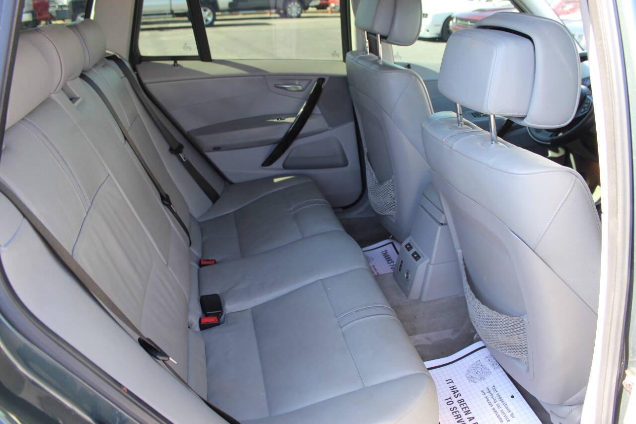 2008 Green BMW X3 3.0si (WBXPC93418W) with an 3.0L L6 DOHC 24V engine, Automatic 6-Speed transmission, located at 4301 NW 39th , Oklahoma City, OK, 73112, (405) 949-5600, 35.512135, -97.598671 - NO DRIVERS LICENCE -NO FULL COVERAGE INSURANCE - NO CREDIT CHECK. COME ON OVER TO SUPERSPORTS, TAKE A LOOK AND TEST DRIVE. PLEASE GIVE US A CALL AT (405) 949-5600. NO LICENCIA DE CONDUCIR - NO SEGURO DE COBERTURA TOTAL - NO VERIFICACION DE CREDITO. VISITENOS EN SUPERSPORTS, MIRE NUESTRO - Photo#9