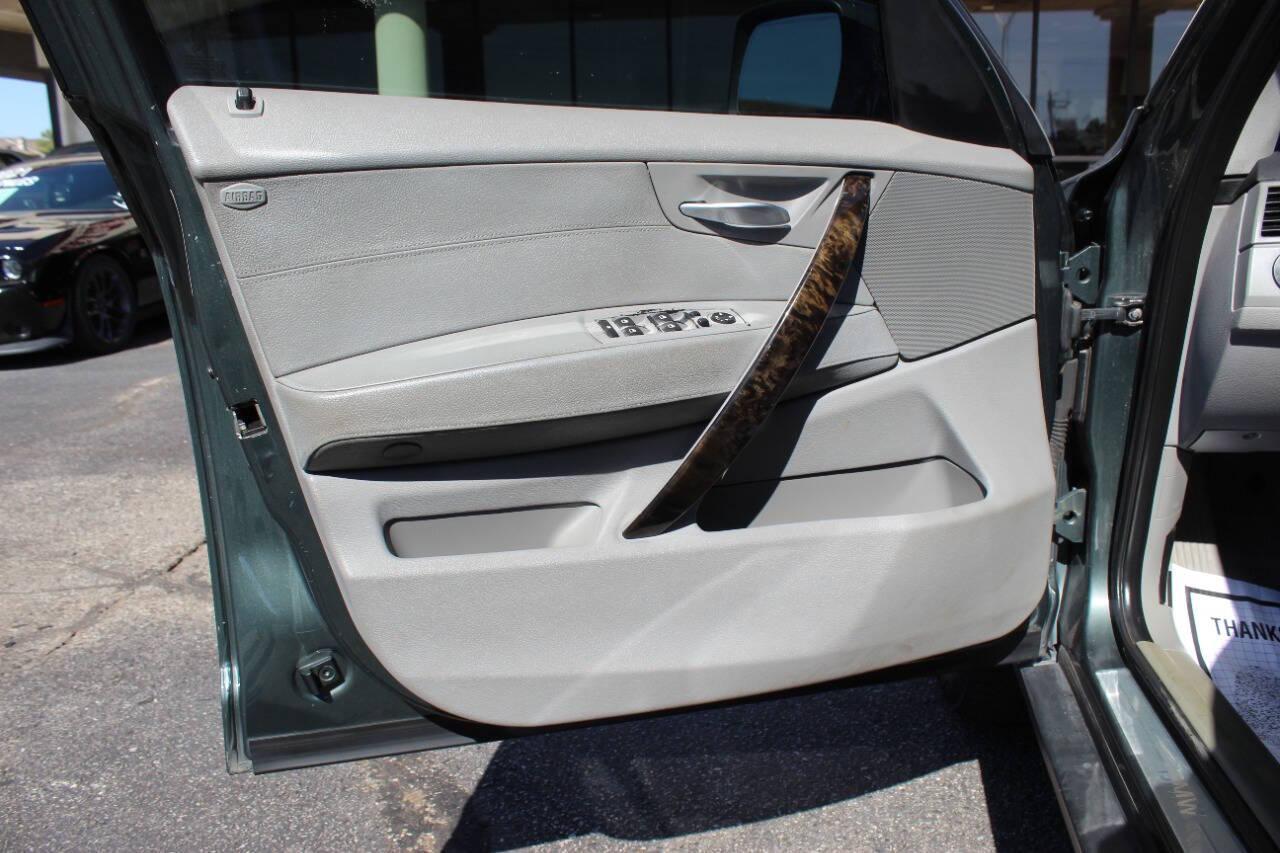 2008 Green BMW X3 3.0si (WBXPC93418W) with an 3.0L L6 DOHC 24V engine, Automatic 6-Speed transmission, located at 4301 NW 39th , Oklahoma City, OK, 73112, (405) 949-5600, 35.512135, -97.598671 - NO DRIVERS LICENCE -NO FULL COVERAGE INSURANCE - NO CREDIT CHECK. COME ON OVER TO SUPERSPORTS, TAKE A LOOK AND TEST DRIVE. PLEASE GIVE US A CALL AT (405) 949-5600. NO LICENCIA DE CONDUCIR - NO SEGURO DE COBERTURA TOTAL - NO VERIFICACION DE CREDITO. VISITENOS EN SUPERSPORTS, MIRE NUESTRO - Photo#15