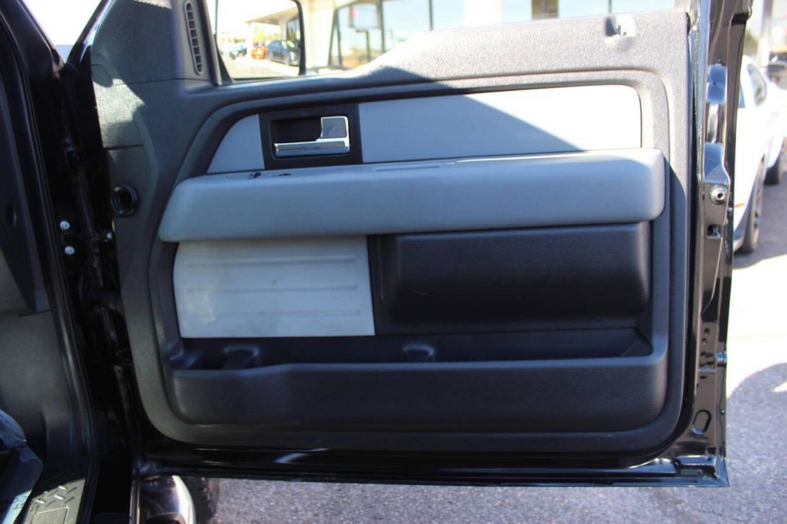 2013 Black Ford F-150 Platinum SuperCrew 6.5-ft. Bed 2WD (1FTFW1CT5DK) with an 3.5L V6 TURBO engine, 6-Speed Automatic transmission, located at 4301 NW 39th , Oklahoma City, OK, 73112, (405) 949-5600, 35.512135, -97.598671 - NO DRIVERS LICENCE NO-FULL COVERAGE INSURANCE-NO CREDIT CHECK. COME ON OVER TO SUPERSPORTS AND TAKE A LOOK AND TEST DRIVE. PLEASE GIVE US A CALL AT (405) 949-5600. NO LICENSIA DE MANEJAR- NO SEGURO DE COBERTURA TOTAL- NO VERIFICACCION DE CREDITO. POR FAVOR VENGAN A SUPERSPORTS, ECHE UN - Photo#7