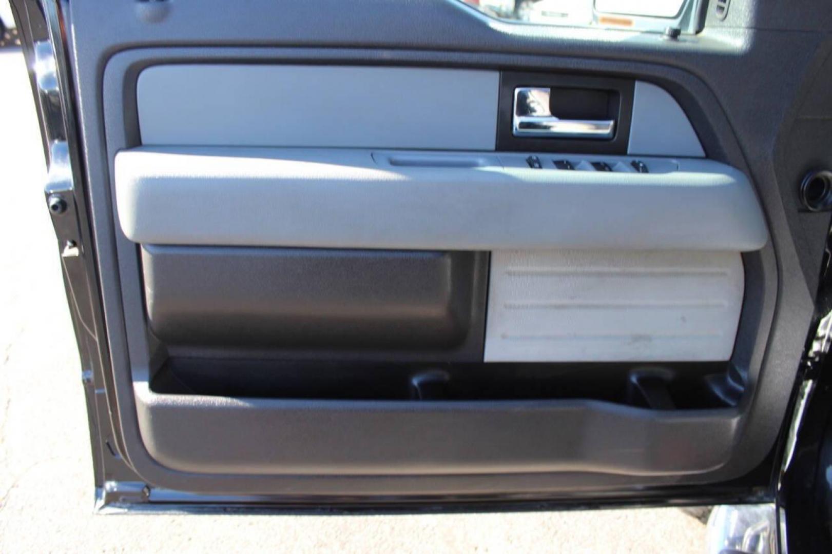 2013 Black Ford F-150 Platinum SuperCrew 6.5-ft. Bed 2WD (1FTFW1CT5DK) with an 3.5L V6 TURBO engine, 6-Speed Automatic transmission, located at 4301 NW 39th , Oklahoma City, OK, 73112, (405) 949-5600, 35.512135, -97.598671 - NO DRIVERS LICENCE NO-FULL COVERAGE INSURANCE-NO CREDIT CHECK. COME ON OVER TO SUPERSPORTS AND TAKE A LOOK AND TEST DRIVE. PLEASE GIVE US A CALL AT (405) 949-5600. NO LICENSIA DE MANEJAR- NO SEGURO DE COBERTURA TOTAL- NO VERIFICACCION DE CREDITO. POR FAVOR VENGAN A SUPERSPORTS, ECHE UN - Photo#10