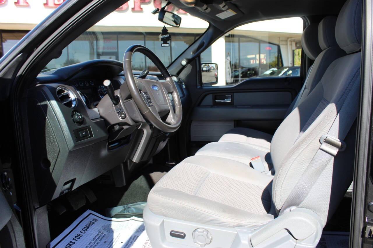 2013 Black Ford F-150 Platinum SuperCrew 6.5-ft. Bed 2WD (1FTFW1CT5DK) with an 3.5L V6 TURBO engine, 6-Speed Automatic transmission, located at 4301 NW 39th , Oklahoma City, OK, 73112, (405) 949-5600, 35.512135, -97.598671 - NO DRIVERS LICENCE NO-FULL COVERAGE INSURANCE-NO CREDIT CHECK. COME ON OVER TO SUPERSPORTS AND TAKE A LOOK AND TEST DRIVE. PLEASE GIVE US A CALL AT (405) 949-5600. NO LICENSIA DE MANEJAR- NO SEGURO DE COBERTURA TOTAL- NO VERIFICACCION DE CREDITO. POR FAVOR VENGAN A SUPERSPORTS, ECHE UN - Photo#14