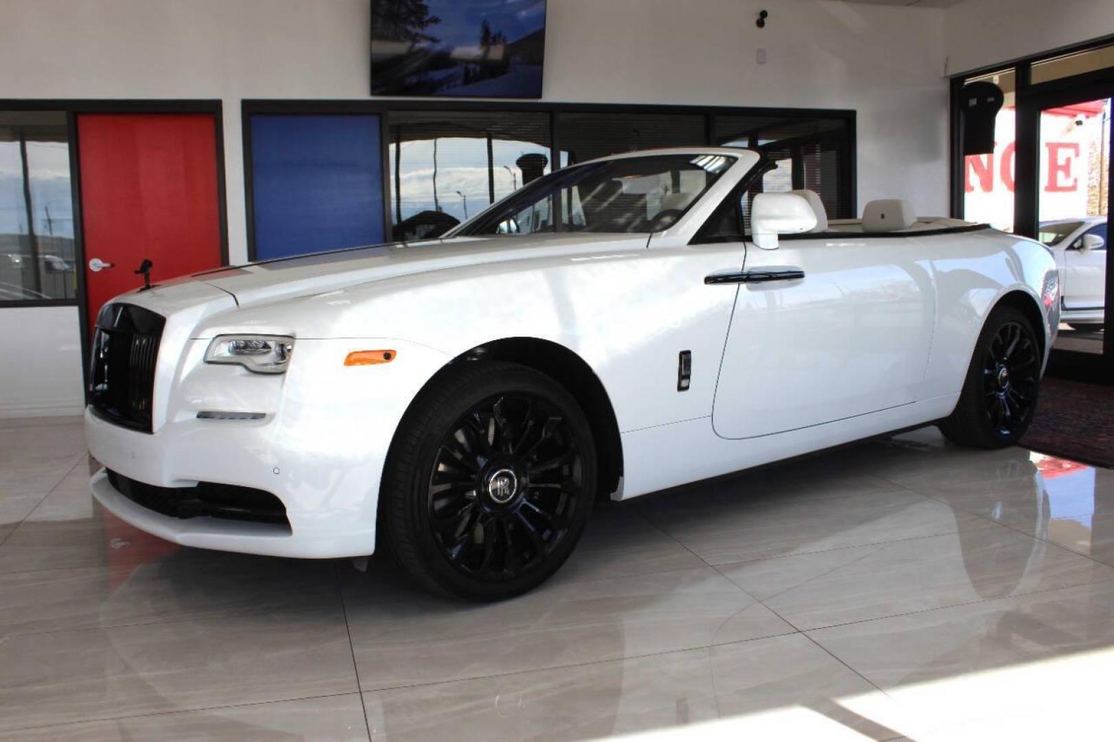 2021 White Rolls-Royce Dawn with an 6.6L V12 Twin Turbocharger 6.6L V12 engine, Automatic 8-Speed transmission, located at 4301 NW 39th , Oklahoma City, OK, 73112, (405) 949-5600, 35.512135, -97.598671 - PERSONAL VEHICLE LAST FEW YEARS. it's one of a MY few possessions that are considered toys looks and drives brand new its a must see. My name is Josh, and I own dealerships and finance companies here in Oklahoma. I have 27 years of experience buying and selling all makes and models of vehicles. The - Photo#5