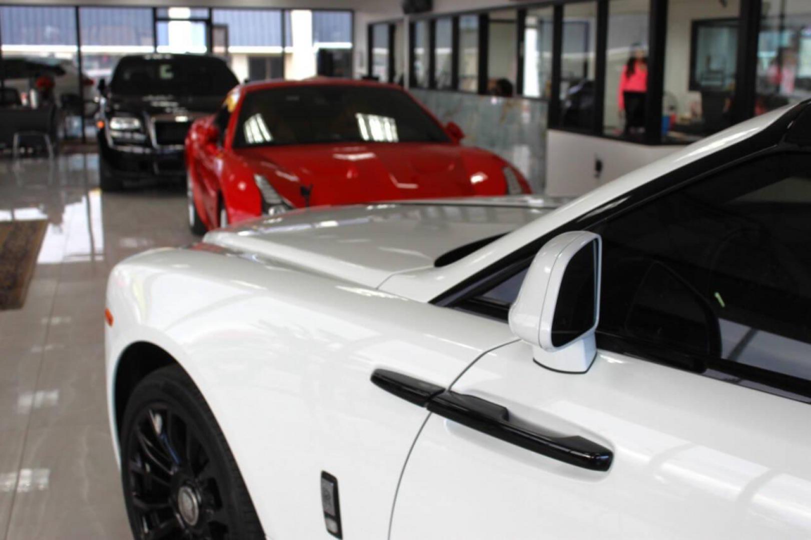 2021 White Rolls-Royce Dawn with an 6.6L V12 Twin Turbocharger 6.6L V12 engine, Automatic 8-Speed transmission, located at 4301 NW 39th , Oklahoma City, OK, 73112, (405) 949-5600, 35.512135, -97.598671 - Photo#4