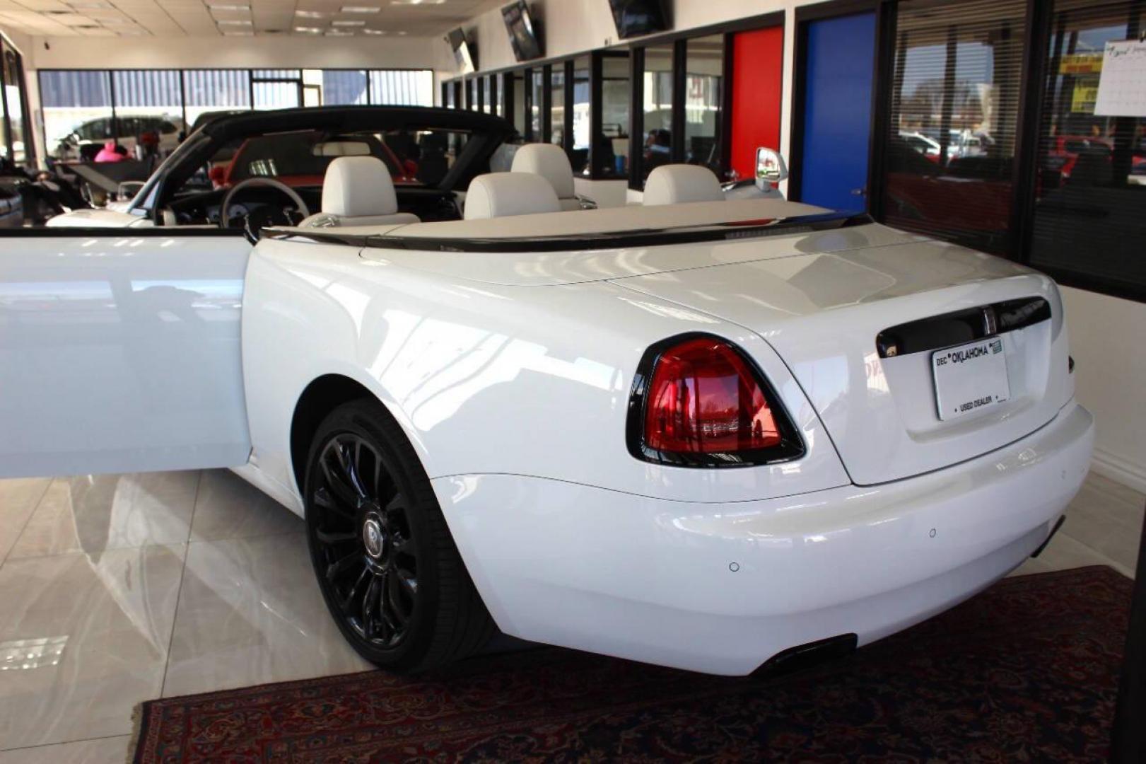 2021 White Rolls-Royce Dawn with an 6.6L V12 Twin Turbocharger 6.6L V12 engine, Automatic 8-Speed transmission, located at 4301 NW 39th , Oklahoma City, OK, 73112, (405) 949-5600, 35.512135, -97.598671 - Photo#8