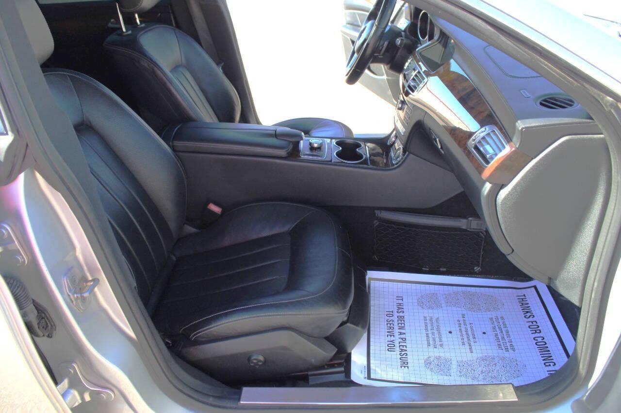 2014 Black Mercedes-Benz CLS CLS550 4MATIC (WDDLJ9BB8EA) with an 4.7L Twin Turbo V8 402hp 443ft. lbs. 4.7L V8 engine, Automatic 7-Speed transmission, located at 4301 NW 39th , Oklahoma City, OK, 73112, (405) 949-5600, 35.512135, -97.598671 - Photo#7