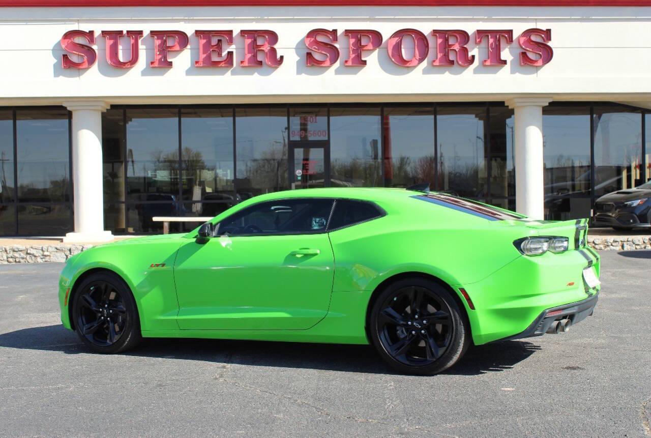 2023 Green Chevrolet Camaro 1SS Coupe (1G1FF1R72P0) with an 6.2L V8 455hp 455ft. lbs. 6.2L V8 engine, Automatic 10-Speed transmission, located at 4301 NW 39th , Oklahoma City, OK, 73112, (405) 949-5600, 35.512135, -97.598671 - NO DRIVERS LICENCE -NO FULL COVERAGE INSURANCE - NO CREDIT CHECK. COME ON OVER TO SUPERSPORTS, TAKE A LOOK AND TEST DRIVE. PLEASE GIVE US A CALL AT (405) 949-5600. NO LICENCIA DE CONDUCIR - NO SEGURO DE COBERTURA TOTAL- NO VERIFICACION DE CREDITO. VISITENOS EN SUPERSPORTS, MIRE N - Photo#4