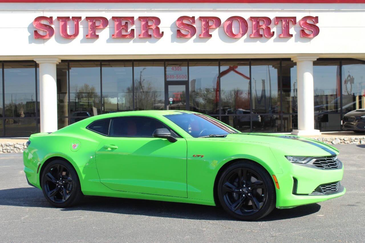 2023 Green Chevrolet Camaro 1SS Coupe (1G1FF1R72P0) with an 6.2L V8 455hp 455ft. lbs. 6.2L V8 engine, Automatic 10-Speed transmission, located at 4301 NW 39th , Oklahoma City, OK, 73112, (405) 949-5600, 35.512135, -97.598671 - NO DRIVERS LICENCE -NO FULL COVERAGE INSURANCE - NO CREDIT CHECK. COME ON OVER TO SUPERSPORTS, TAKE A LOOK AND TEST DRIVE. PLEASE GIVE US A CALL AT (405) 949-5600. NO LICENCIA DE CONDUCIR - NO SEGURO DE COBERTURA TOTAL- NO VERIFICACION DE CREDITO. VISITENOS EN SUPERSPORTS, MIRE N - Photo#6