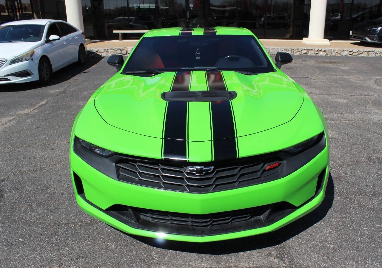 2023 Green Chevrolet Camaro 1SS Coupe (1G1FF1R72P0) with an 6.2L V8 455hp 455ft. lbs. 6.2L V8 engine, Automatic 10-Speed transmission, located at 4301 NW 39th , Oklahoma City, OK, 73112, (405) 949-5600, 35.512135, -97.598671 - NO DRIVERS LICENCE -NO FULL COVERAGE INSURANCE - NO CREDIT CHECK. COME ON OVER TO SUPERSPORTS, TAKE A LOOK AND TEST DRIVE. PLEASE GIVE US A CALL AT (405) 949-5600. NO LICENCIA DE CONDUCIR - NO SEGURO DE COBERTURA TOTAL- NO VERIFICACION DE CREDITO. VISITENOS EN SUPERSPORTS, MIRE N - Photo#8