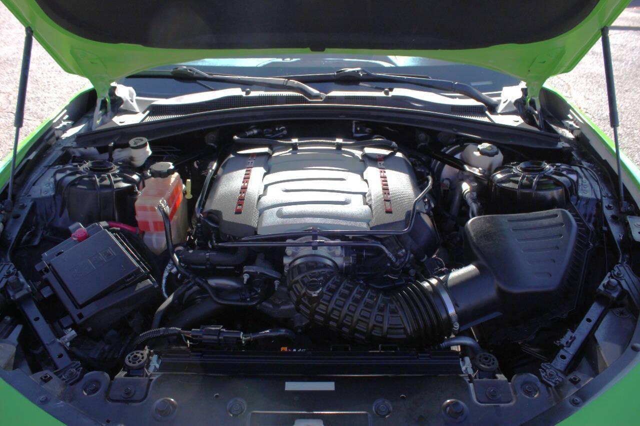 2023 Green Chevrolet Camaro 1SS Coupe (1G1FF1R72P0) with an 6.2L V8 455hp 455ft. lbs. 6.2L V8 engine, Automatic 10-Speed transmission, located at 4301 NW 39th , Oklahoma City, OK, 73112, (405) 949-5600, 35.512135, -97.598671 - NO DRIVERS LICENCE -NO FULL COVERAGE INSURANCE - NO CREDIT CHECK. COME ON OVER TO SUPERSPORTS, TAKE A LOOK AND TEST DRIVE. PLEASE GIVE US A CALL AT (405) 949-5600. NO LICENCIA DE CONDUCIR - NO SEGURO DE COBERTURA TOTAL- NO VERIFICACION DE CREDITO. VISITENOS EN SUPERSPORTS, MIRE N - Photo#10