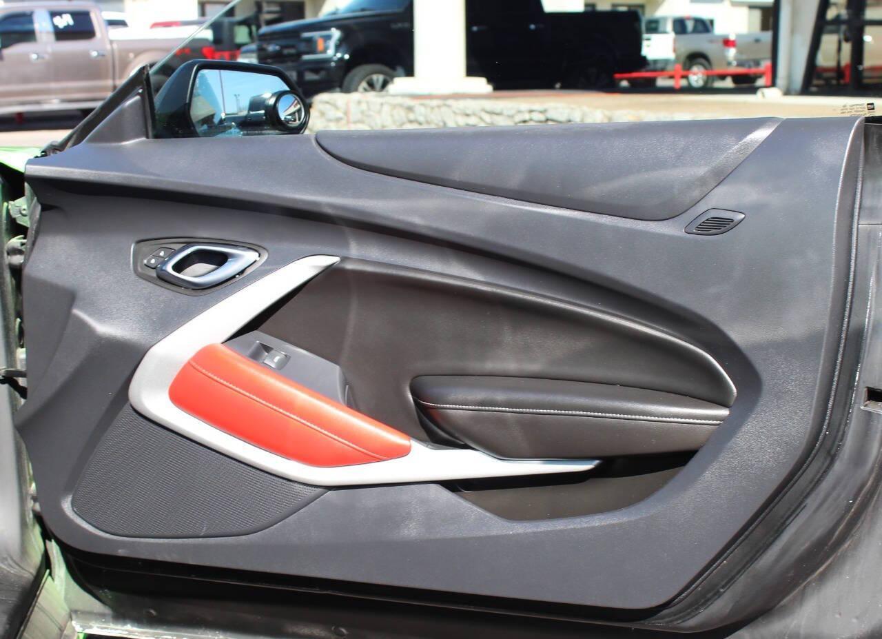 2023 Green Chevrolet Camaro 1SS Coupe (1G1FF1R72P0) with an 6.2L V8 455hp 455ft. lbs. 6.2L V8 engine, Automatic 10-Speed transmission, located at 4301 NW 39th , Oklahoma City, OK, 73112, (405) 949-5600, 35.512135, -97.598671 - NO DRIVERS LICENCE -NO FULL COVERAGE INSURANCE - NO CREDIT CHECK. COME ON OVER TO SUPERSPORTS, TAKE A LOOK AND TEST DRIVE. PLEASE GIVE US A CALL AT (405) 949-5600. NO LICENCIA DE CONDUCIR - NO SEGURO DE COBERTURA TOTAL- NO VERIFICACION DE CREDITO. VISITENOS EN SUPERSPORTS, MIRE N - Photo#12