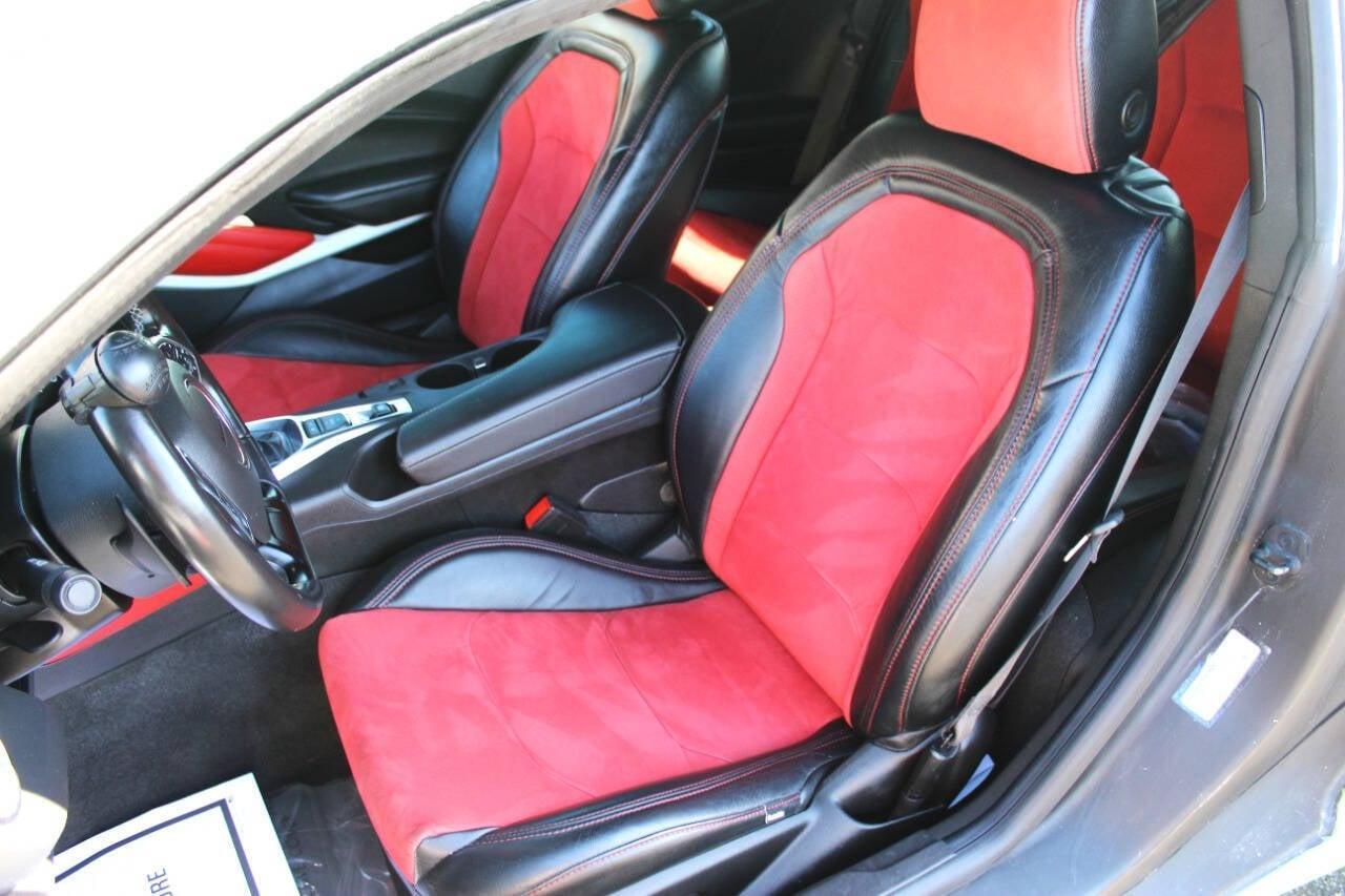 2023 Green Chevrolet Camaro 1SS Coupe (1G1FF1R72P0) with an 6.2L V8 455hp 455ft. lbs. 6.2L V8 engine, Automatic 10-Speed transmission, located at 4301 NW 39th , Oklahoma City, OK, 73112, (405) 949-5600, 35.512135, -97.598671 - NO DRIVERS LICENCE -NO FULL COVERAGE INSURANCE - NO CREDIT CHECK. COME ON OVER TO SUPERSPORTS, TAKE A LOOK AND TEST DRIVE. PLEASE GIVE US A CALL AT (405) 949-5600. NO LICENCIA DE CONDUCIR - NO SEGURO DE COBERTURA TOTAL- NO VERIFICACION DE CREDITO. VISITENOS EN SUPERSPORTS, MIRE N - Photo#14