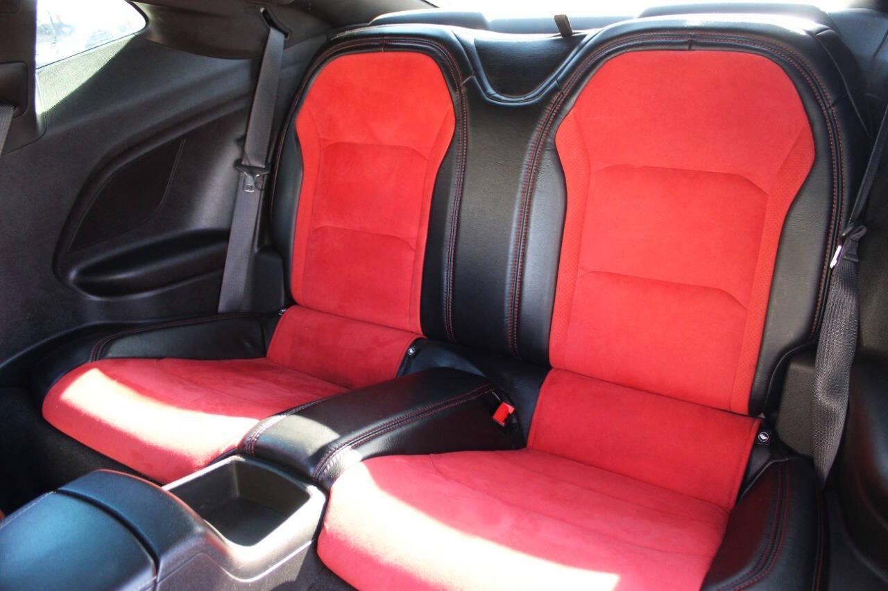 2023 Green Chevrolet Camaro 1SS Coupe (1G1FF1R72P0) with an 6.2L V8 455hp 455ft. lbs. 6.2L V8 engine, Automatic 10-Speed transmission, located at 4301 NW 39th , Oklahoma City, OK, 73112, (405) 949-5600, 35.512135, -97.598671 - NO DRIVERS LICENCE -NO FULL COVERAGE INSURANCE - NO CREDIT CHECK. COME ON OVER TO SUPERSPORTS, TAKE A LOOK AND TEST DRIVE. PLEASE GIVE US A CALL AT (405) 949-5600. NO LICENCIA DE CONDUCIR - NO SEGURO DE COBERTURA TOTAL- NO VERIFICACION DE CREDITO. VISITENOS EN SUPERSPORTS, MIRE N - Photo#16