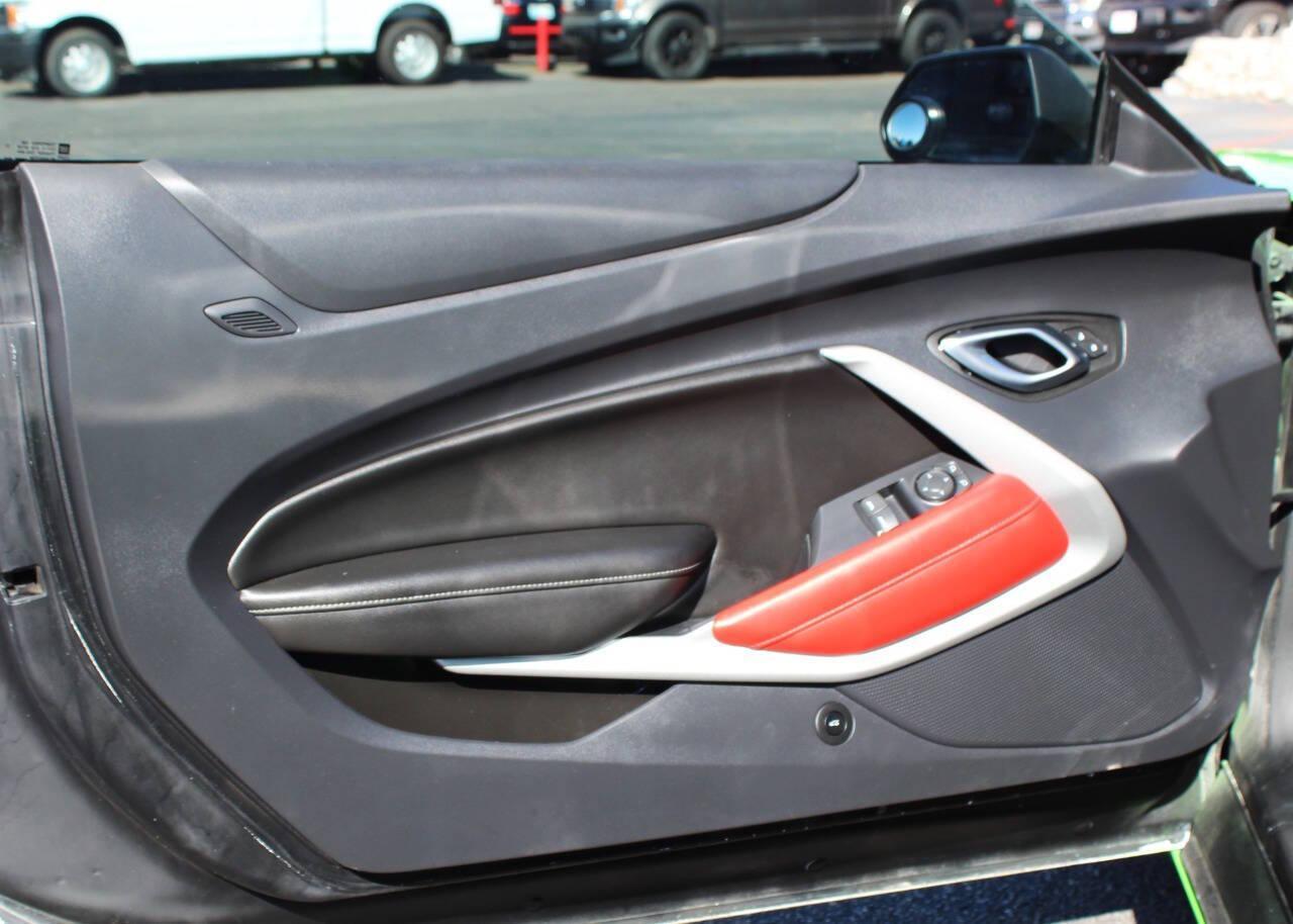 2023 Green Chevrolet Camaro 1SS Coupe (1G1FF1R72P0) with an 6.2L V8 455hp 455ft. lbs. 6.2L V8 engine, Automatic 10-Speed transmission, located at 4301 NW 39th , Oklahoma City, OK, 73112, (405) 949-5600, 35.512135, -97.598671 - NO DRIVERS LICENCE -NO FULL COVERAGE INSURANCE - NO CREDIT CHECK. COME ON OVER TO SUPERSPORTS, TAKE A LOOK AND TEST DRIVE. PLEASE GIVE US A CALL AT (405) 949-5600. NO LICENCIA DE CONDUCIR - NO SEGURO DE COBERTURA TOTAL- NO VERIFICACION DE CREDITO. VISITENOS EN SUPERSPORTS, MIRE N - Photo#18