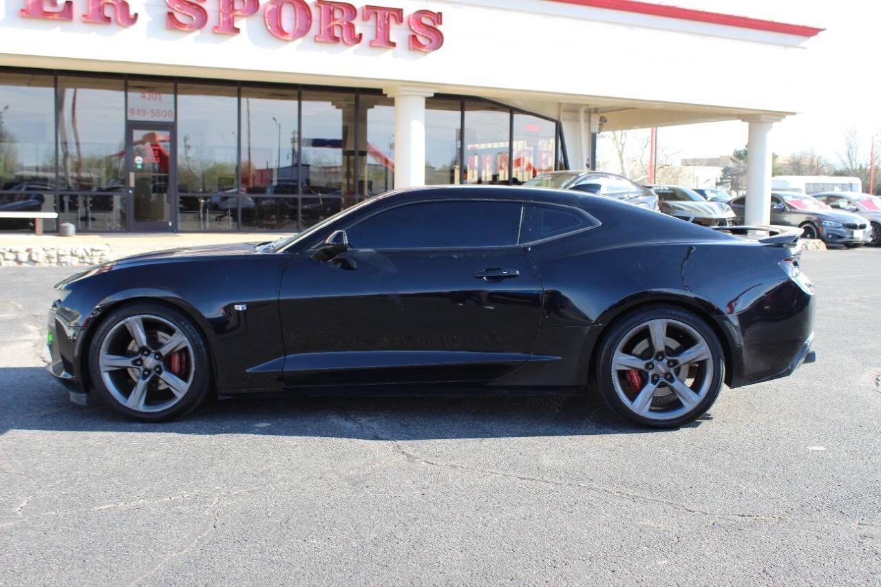 2016 Black Chevrolet Camaro 2SS Coupe (1G1FH1R79G0) with an 6.2L V8 455hp 455ft. lbs. 6.2L V8 engine, Automatic 8-Speed transmission, located at 4301 NW 39th , Oklahoma City, OK, 73112, (405) 949-5600, 35.512135, -97.598671 - NO DRIVERS LICENCE -NO FULL COVERAGE INSURANCE - NO CREDIT CHECK. COME ON OVER TO SUPERSPORTS, TAKE A LOOK AND TEST DRIVE. PLEASE GIVE US A CALL AT (405) 949-5600. NO LICENCIA DE CONDUCIR - NO SEGURO DE COBERTURA TOTAL - NO VERIFICACION DE CREDITO. VISITENOS EN SUPERSPORTS - Photo#5