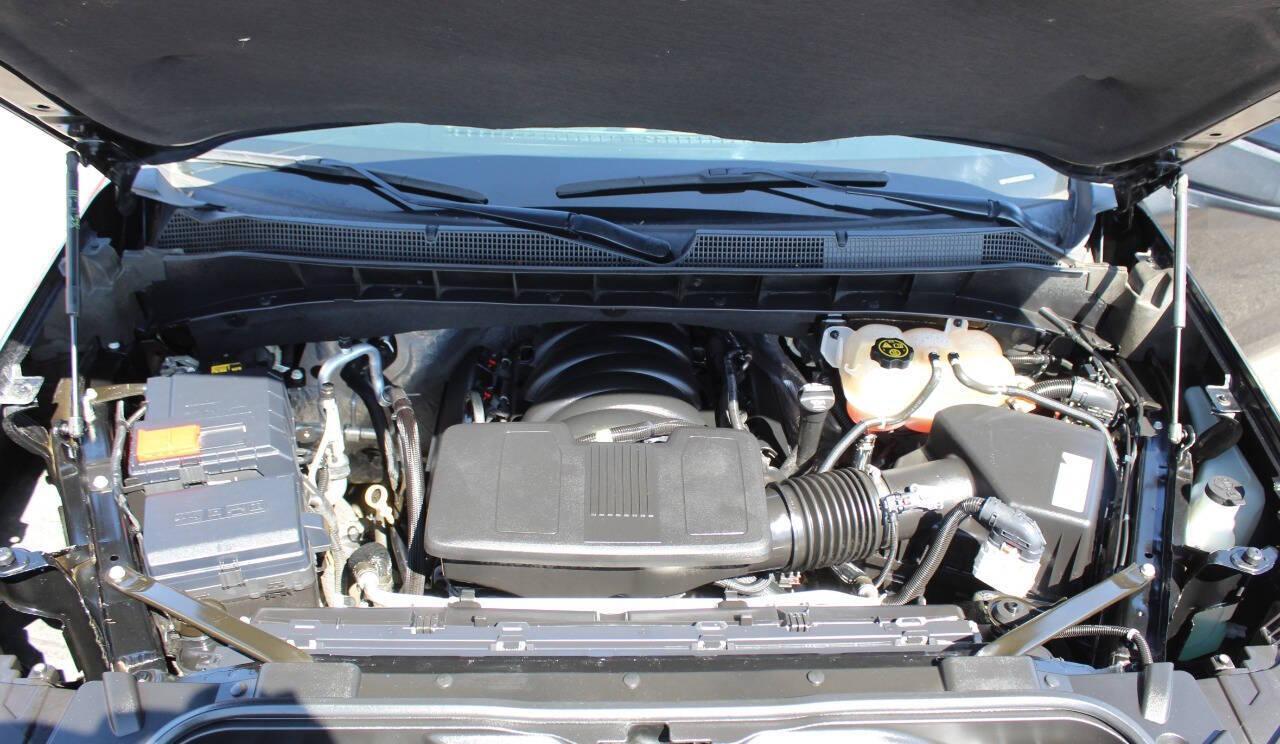 2020 Black Chevrolet Silverado 1500 LT Trail Boss Crew Cab Long Box 4WD (1GCPYFEL9LZ) with an EcoTec3 6.2L V8 420hp 460ft. lbs. 6.2L V8 engine, Automatic 10-Speed transmission, located at 4301 NW 39th , Oklahoma City, OK, 73112, (405) 949-5600, 35.512135, -97.598671 - NO DRIVERS LICENCE -NO FULL COVERAGE INSURANCE - NO CREDIT CHECK. COME ON OVER TO SUPERSPORTS, TAKE A LOOK AND TEST DRIVE. PLEASE GIVE US A CALL AT (405) 949-5600. NO LICENCIA DE CONDUCIR - NO SEGURO DE COBERTURA TOTAL - NO VERIFICACION DE CREDITO. VISITENOS EN SUPERSPORTS, MIRE NUE - Photo#6