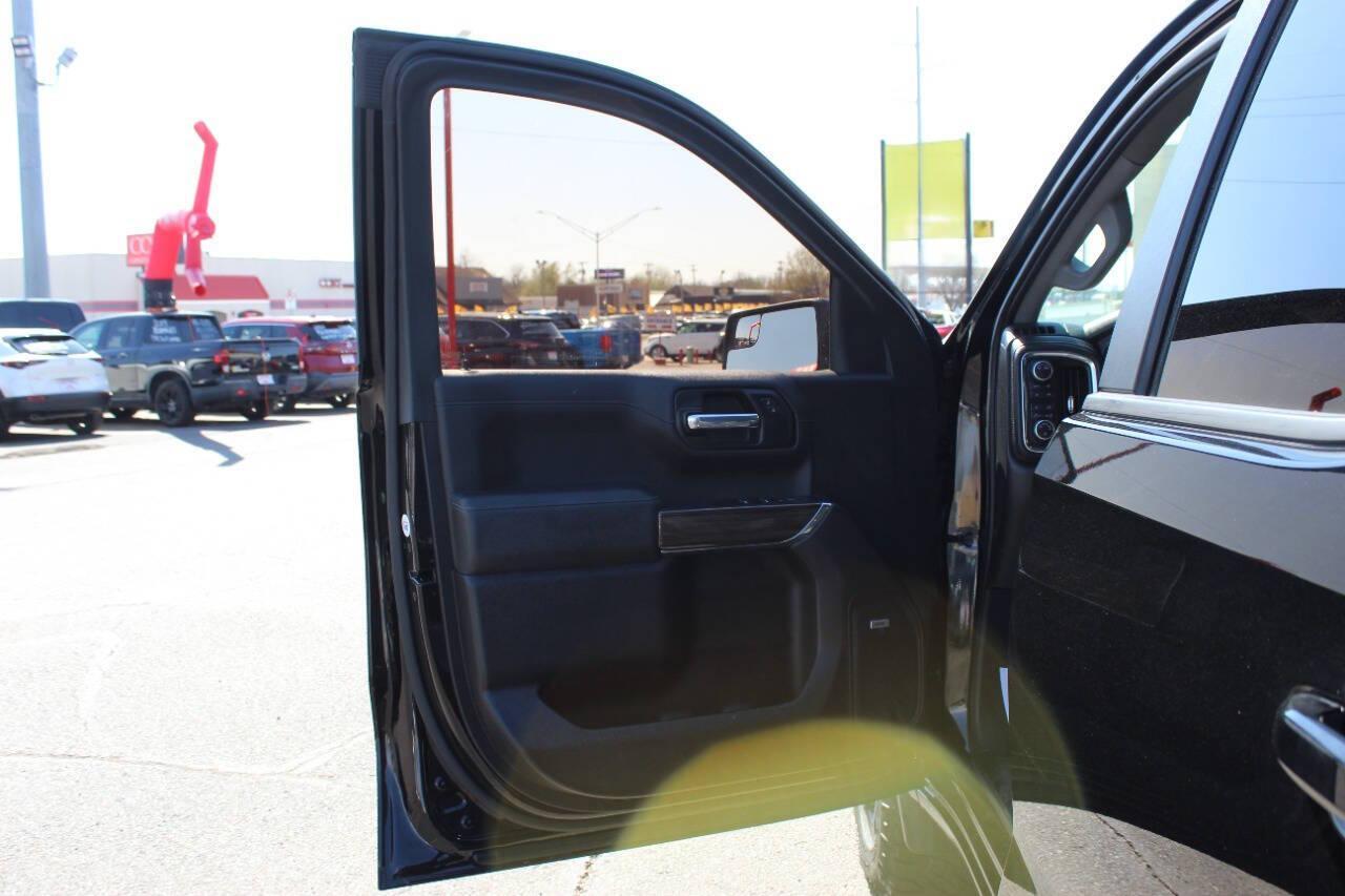 2020 Black Chevrolet Silverado 1500 LT Trail Boss Crew Cab Long Box 4WD (1GCPYFEL9LZ) with an EcoTec3 6.2L V8 420hp 460ft. lbs. 6.2L V8 engine, Automatic 10-Speed transmission, located at 4301 NW 39th , Oklahoma City, OK, 73112, (405) 949-5600, 35.512135, -97.598671 - NO DRIVERS LICENCE -NO FULL COVERAGE INSURANCE - NO CREDIT CHECK. COME ON OVER TO SUPERSPORTS, TAKE A LOOK AND TEST DRIVE. PLEASE GIVE US A CALL AT (405) 949-5600. NO LICENCIA DE CONDUCIR - NO SEGURO DE COBERTURA TOTAL - NO VERIFICACION DE CREDITO. VISITENOS EN SUPERSPORTS, MIRE NUE - Photo#14