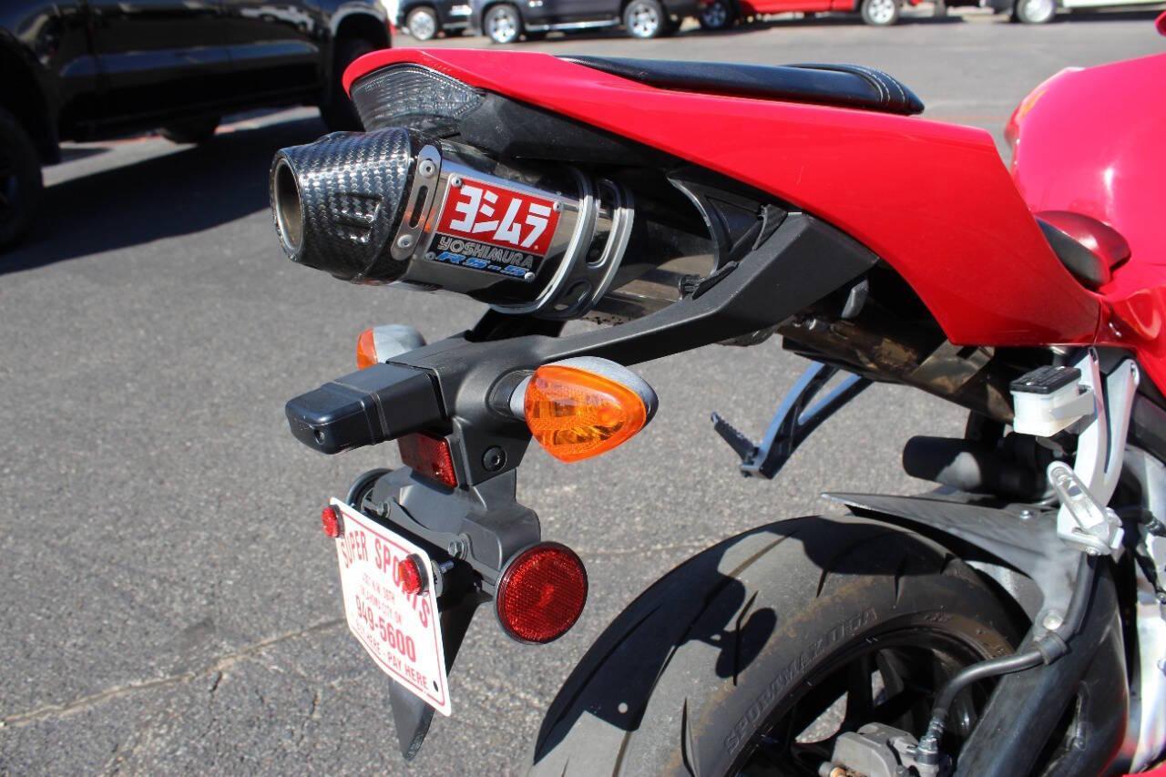 2024 Red Honda CBR - (JH2PC40J3RK) with an 600cc Unspecified engine, Manual transmission, located at 4301 NW 39th , Oklahoma City, OK, 73112, (405) 949-5600, 35.512135, -97.598671 - Photo#9